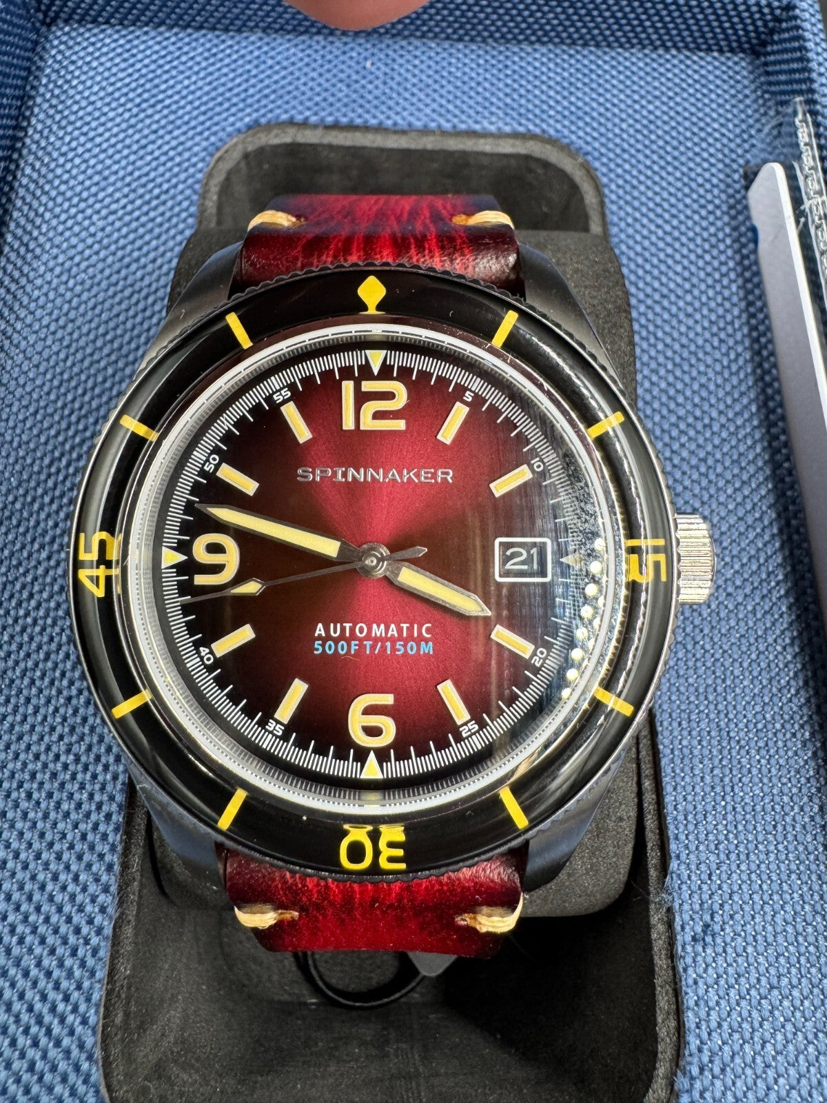 Spinnaker SP-5055-07 Automatic Diver 41mm Red Dial Sapphire 150m Red Leather NM+
