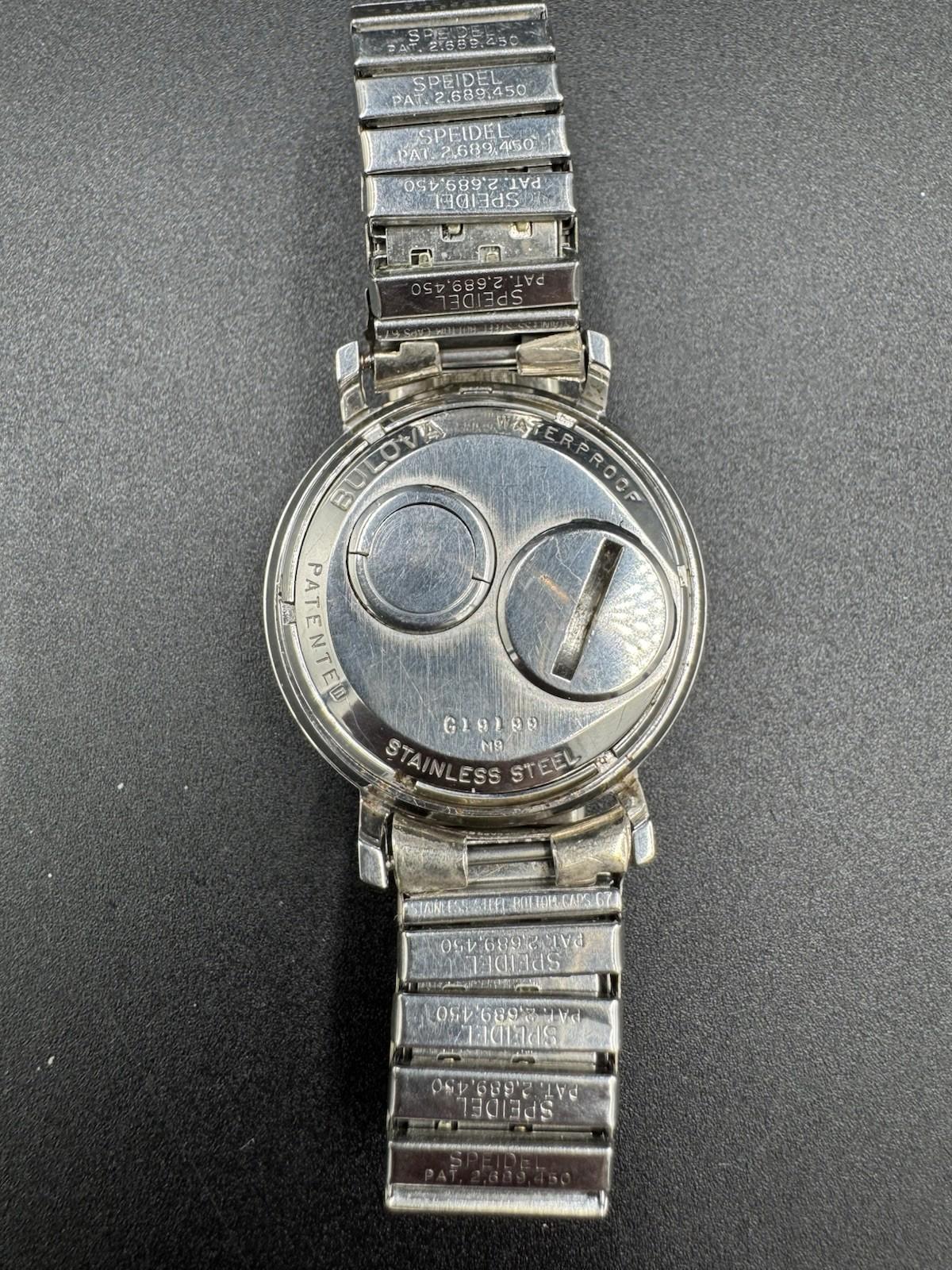 Bulova 1969 (M9) Accutron 214 (Ref. g19199) Stainless Steel Waterproof Watch Vtg