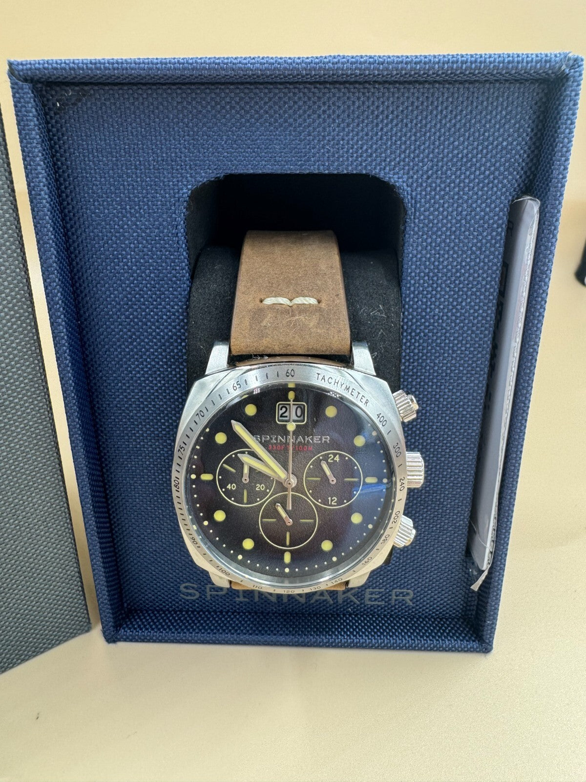 Spinnaker Hull SP-5068-02 Mens Chronograph 42mm Watch Brown Dial w Box and Paper
