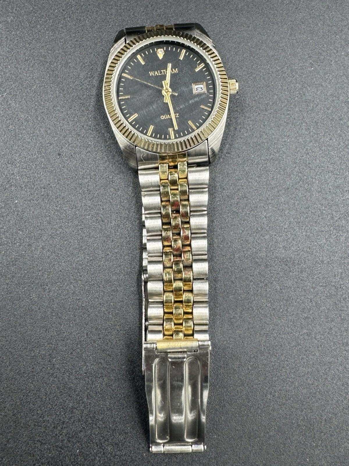 Vtg. Waltham Quartz 35mm Date Watch on Jubilee Bracelet Ref. WTH07 Running w Box