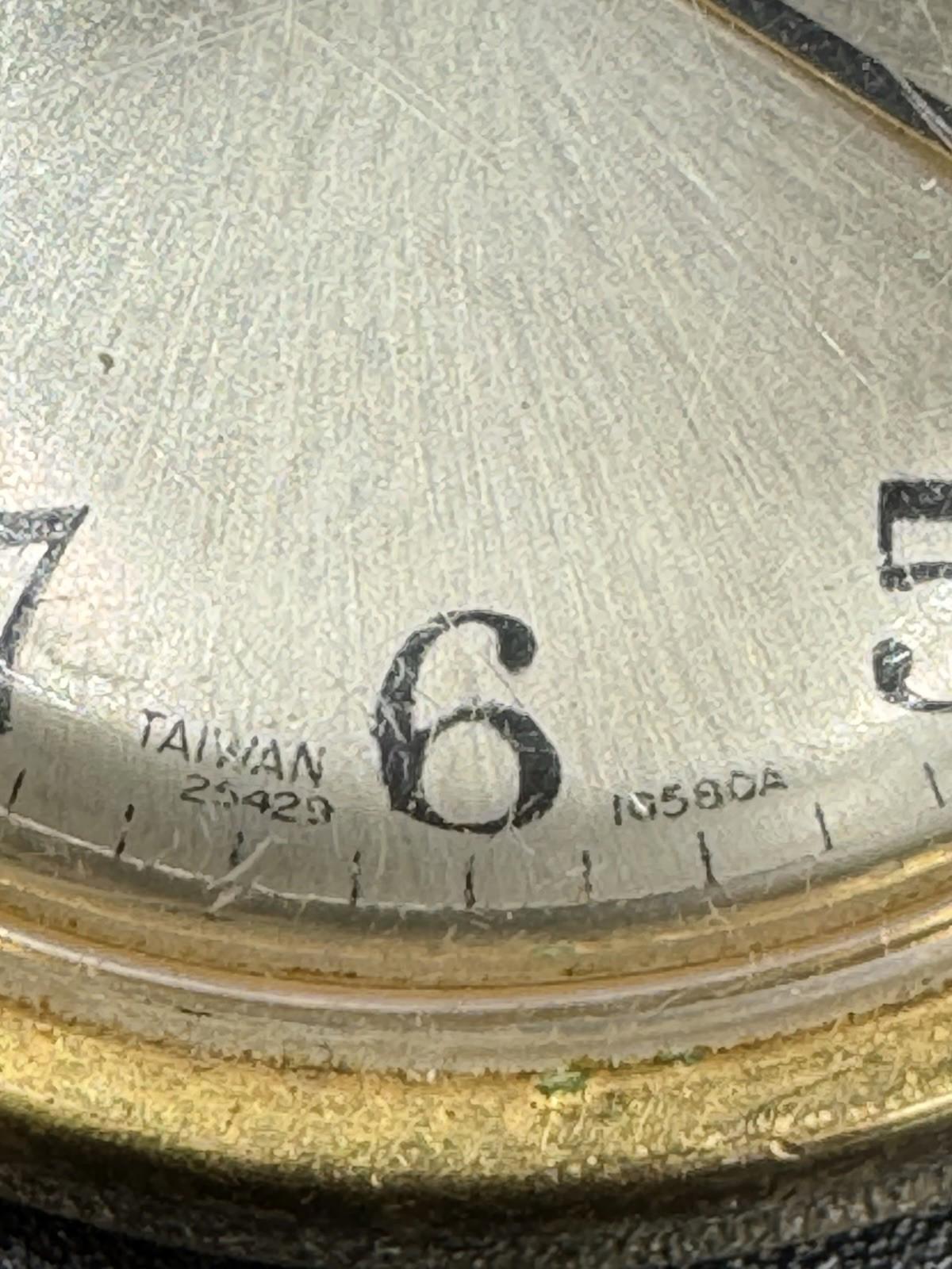 Vintage Timex Wind-up Watch Taiwan 25429 Men's - Works Very Well Missing Band G+