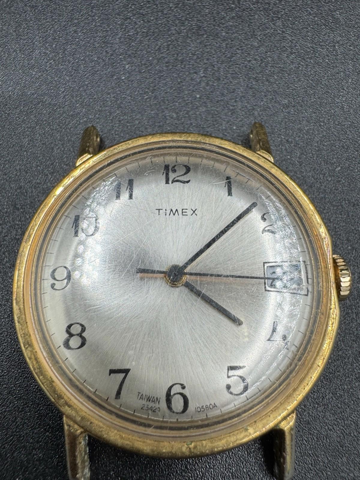 Vintage Timex Wind-up Watch Taiwan 25429 Men's - Works Very Well Missing Band G+