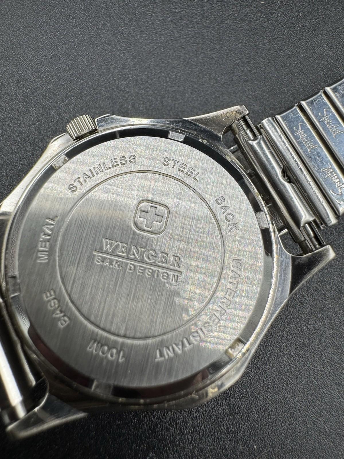 VINTAGE WRIST WATCH TOYOTA GATOR BOWL WENGER DESIGN 095.0695 W.R.100M SWISS MADE