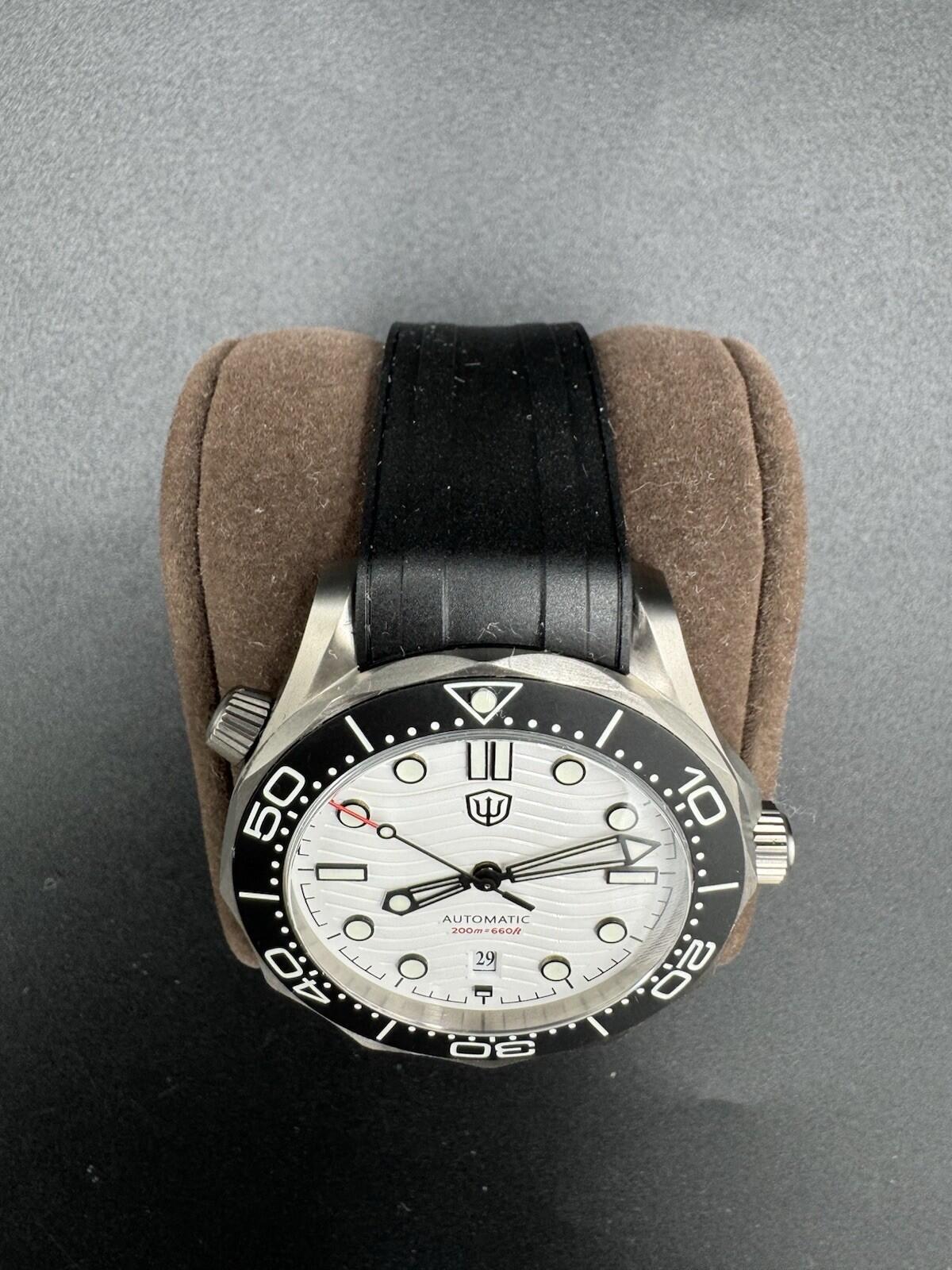 Watchdives WD007 39mm Titanium Dive Watch Men Auto White Date Sapphire Crystal M