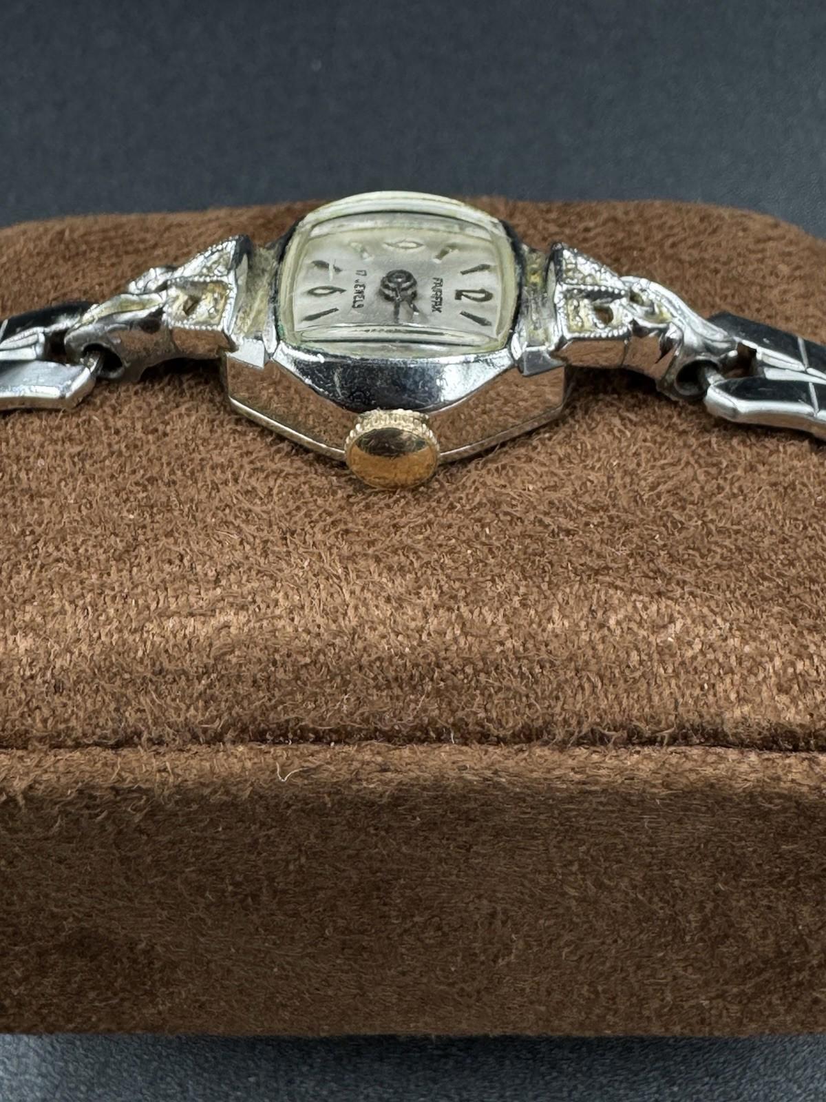 Vintage Fairfax 17J Ladies Watch Speidel Band Swiss Working