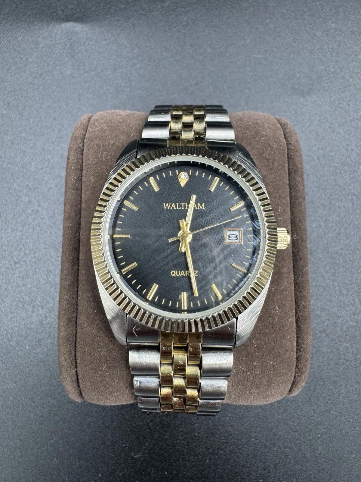 Vtg. Waltham Quartz 35mm Date Watch on Jubilee Bracelet Ref. WTH07 Running w Box