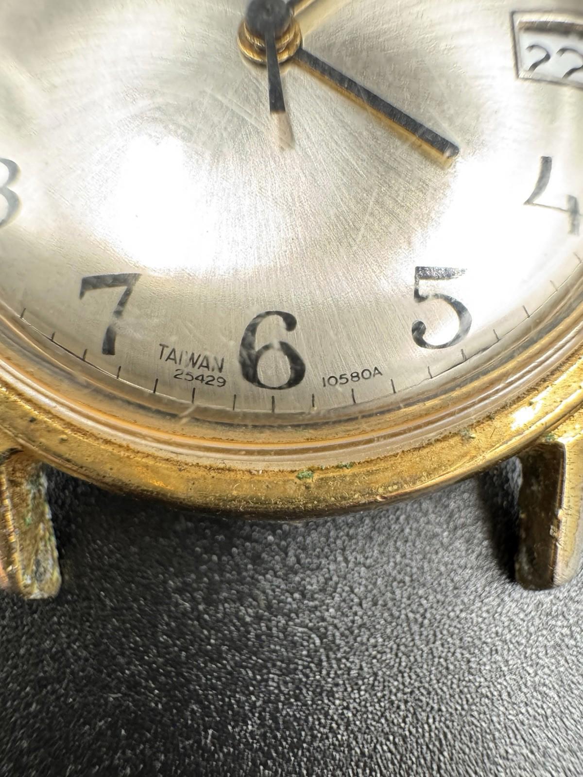 Vintage Timex Wind-up Watch Taiwan 25429 Men's - Works Very Well Missing Band G+