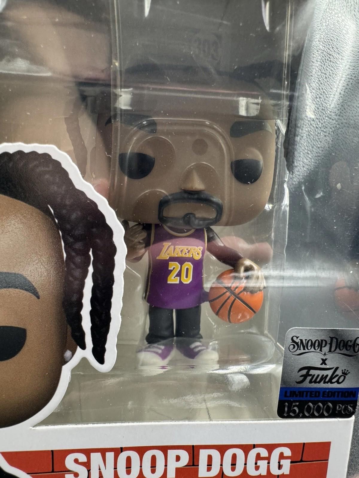 Funko Pop! Snoop Dogg Purple Lakers Jersey #303 15000 LE Dogg House Exclusive VG