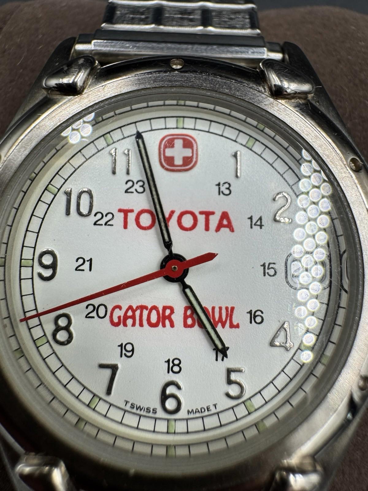 VINTAGE WRIST WATCH TOYOTA GATOR BOWL WENGER DESIGN 095.0695 W.R.100M SWISS MADE