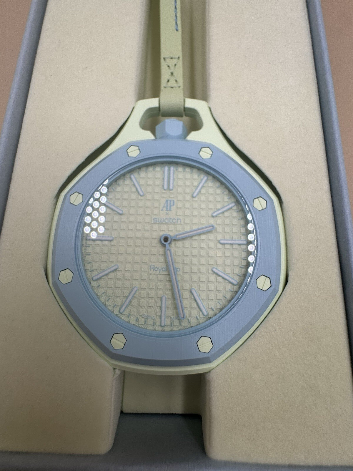 Blue AP x Swatch Royal Pop Audemars Piguet Blaue Acht NEW IN BOX - WATCH IN HAND