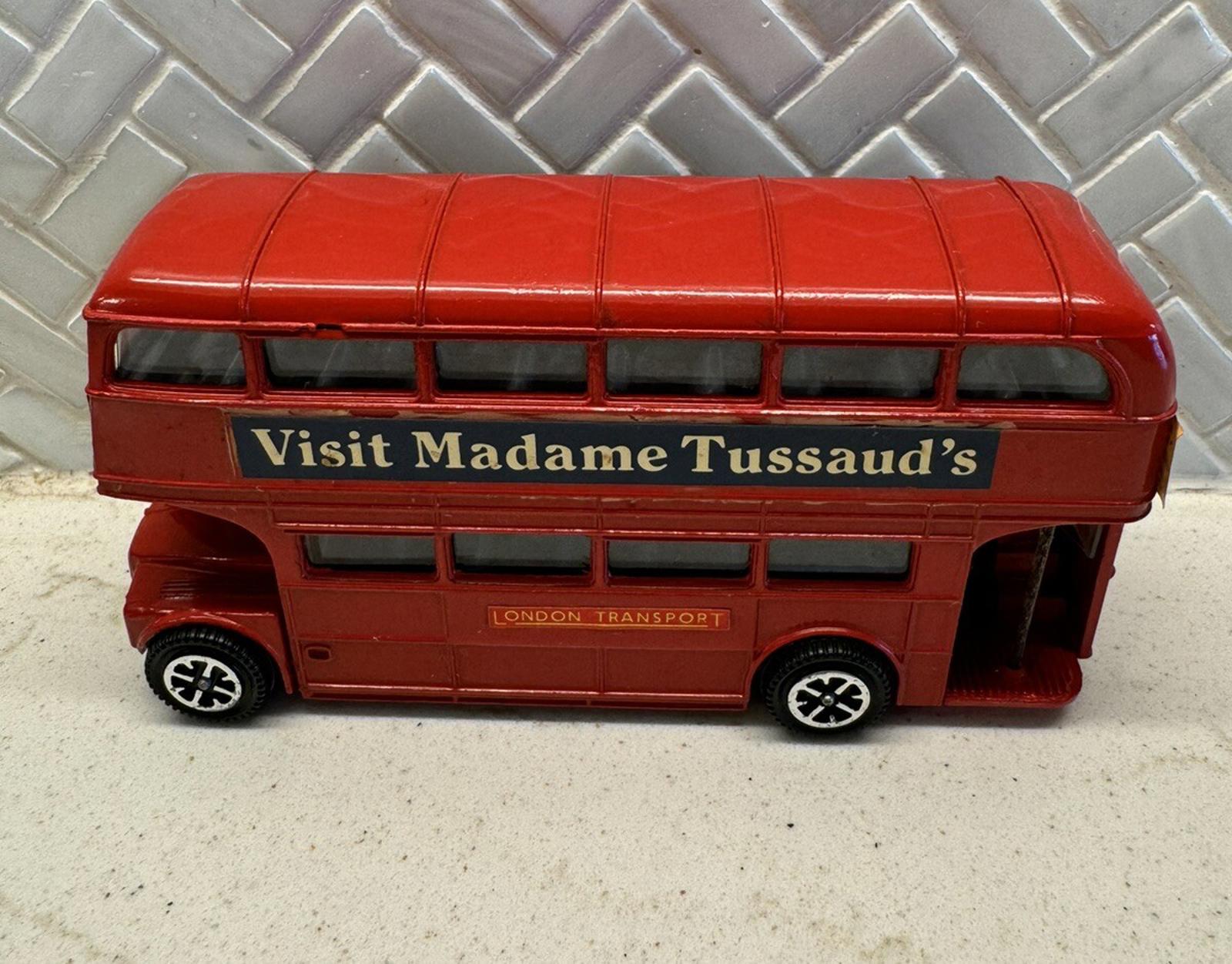 Dinky Toys #289 1974 Routemaster Red London City Bus Visit Madame Tussaud's GC +