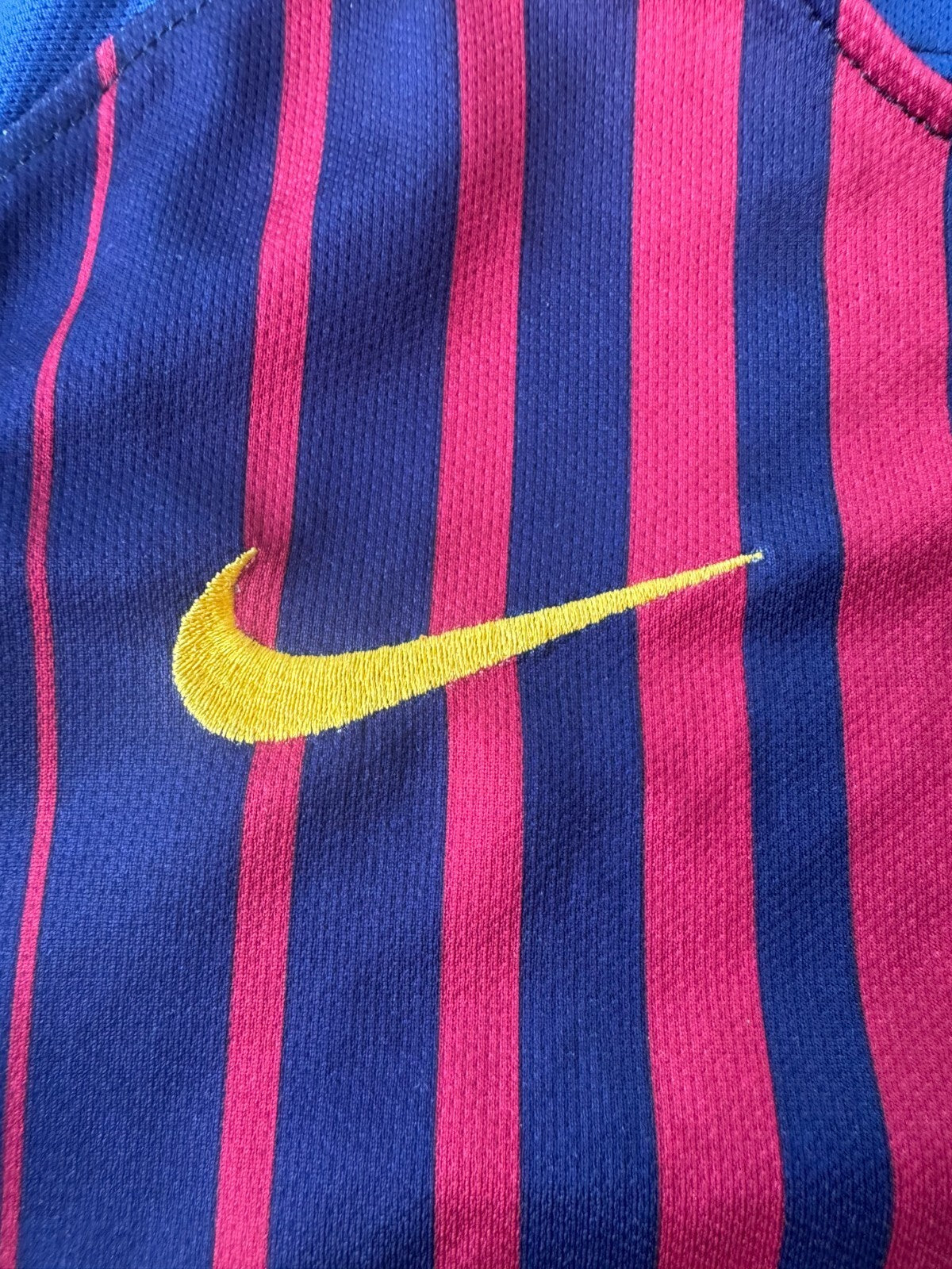Nike FC Barcelona Lionel Messi #10 Youth Size 28 Jersey 2017 2018 Dri-FIT La Lig