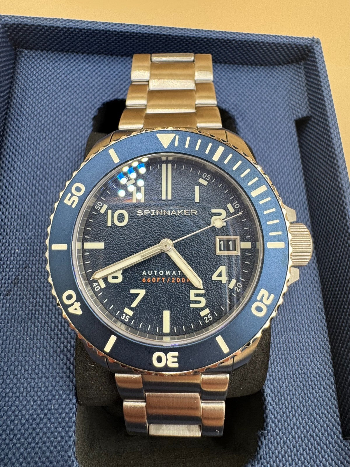Spinnaker Hunley SP-5102 Diver Men's Watch with Original Bracelet and Box Blue M