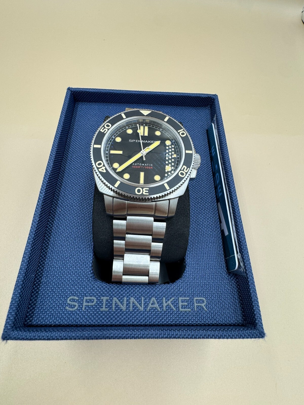 Spinnaker Hull Diver Stainless Steel 42mm Japanese Automatic Wristwatch Silver G