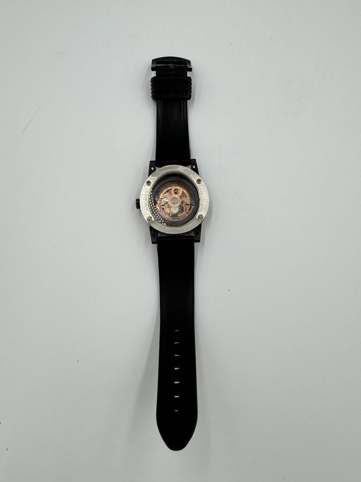 32 DEGREES Automatic Movement Floating Goldtone Skeleton