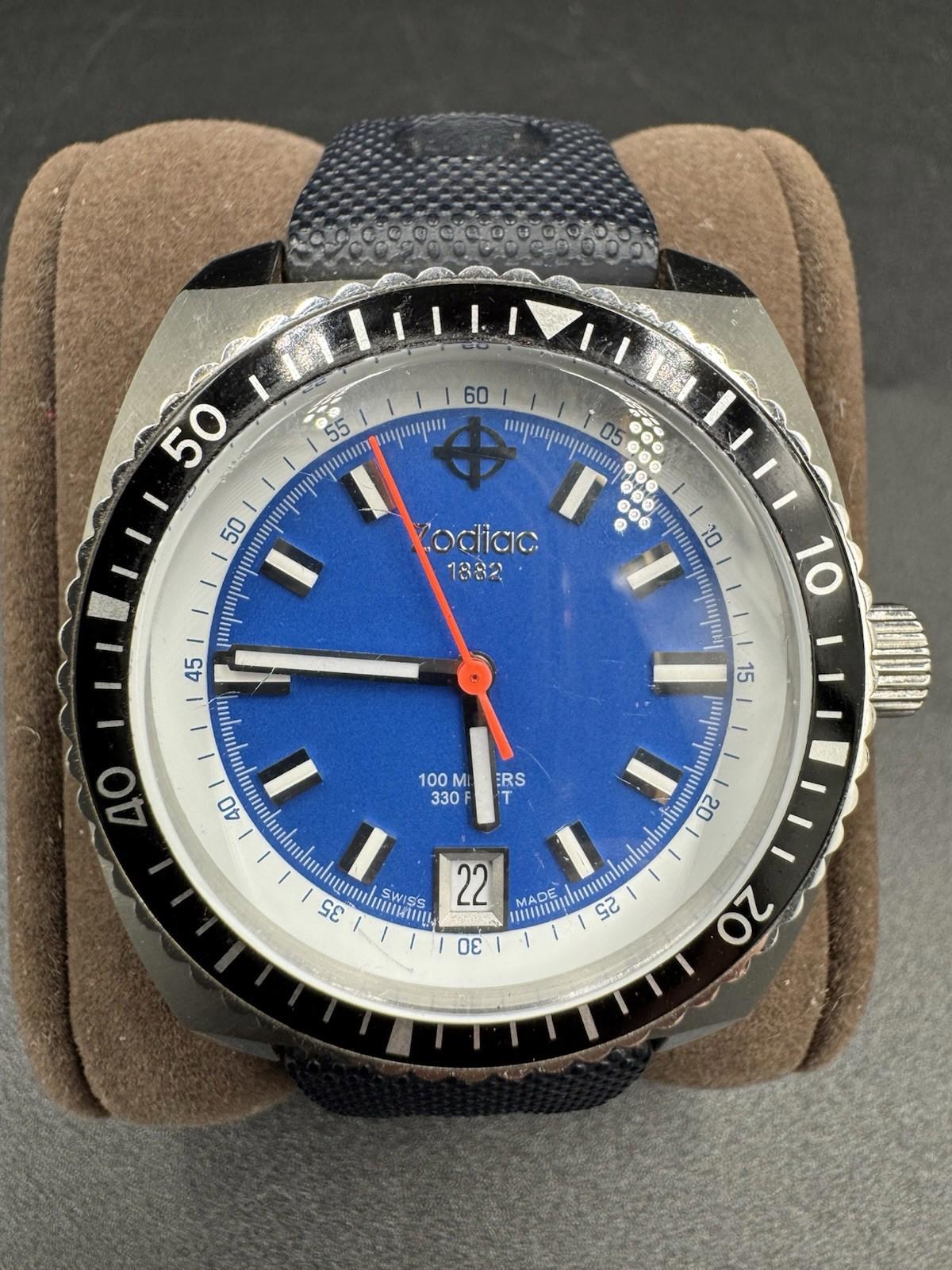 Rare ZODIAC " Sea Dragon " ZO2205 Quartz Swiss Men's Watch with Blue Dial Orange