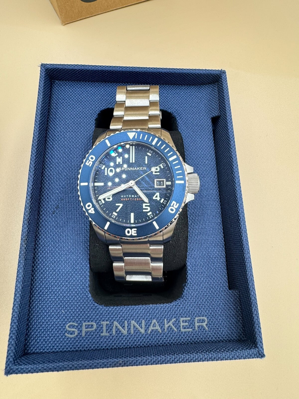 Spinnaker Hunley SP-5102 Diver Men's Watch with Original Bracelet and Box Blue M