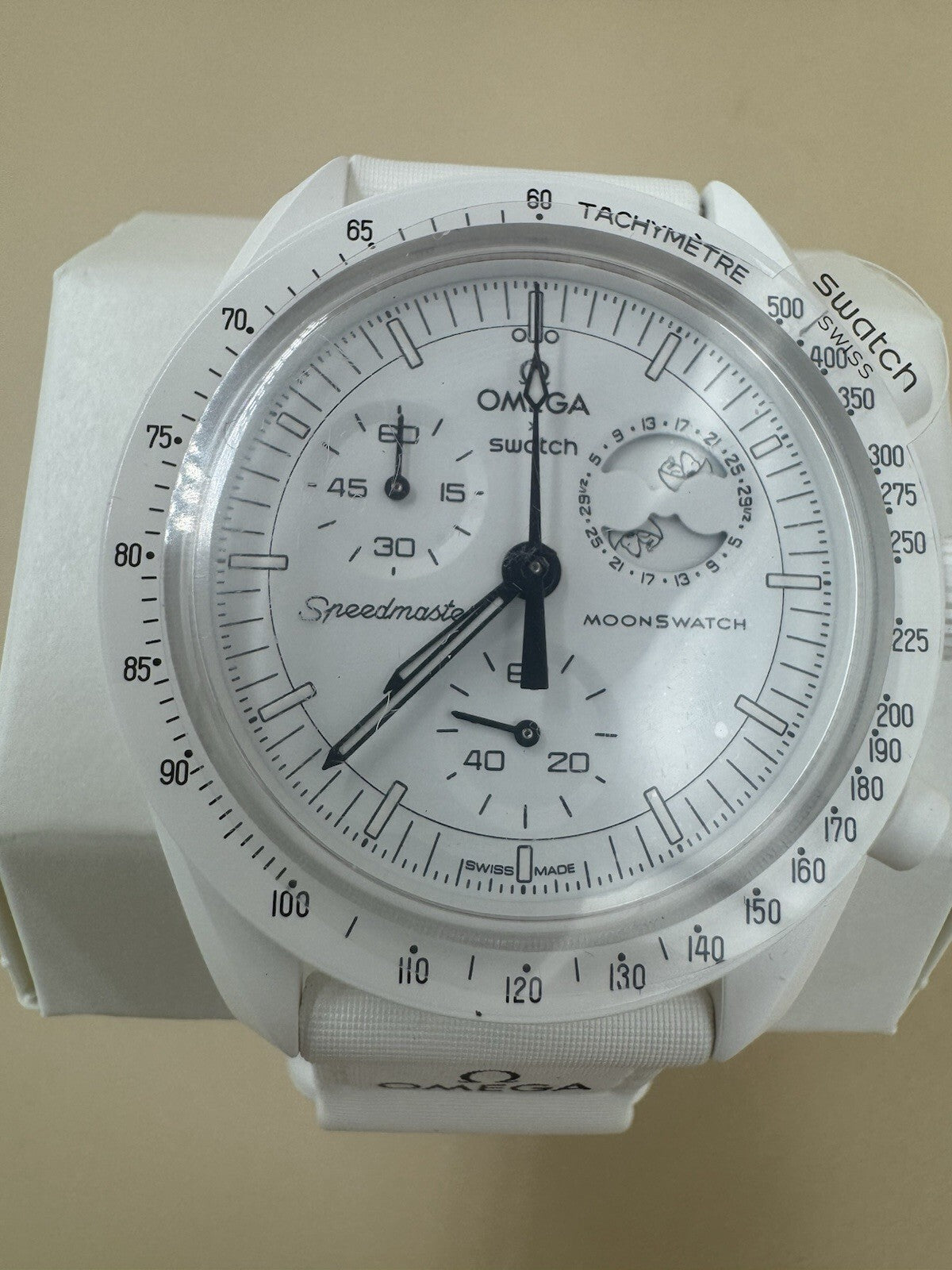 OMEGA x Swatch WHITE Snoopy MoonSwatch Mission to Moonphase Full Moon Brand New