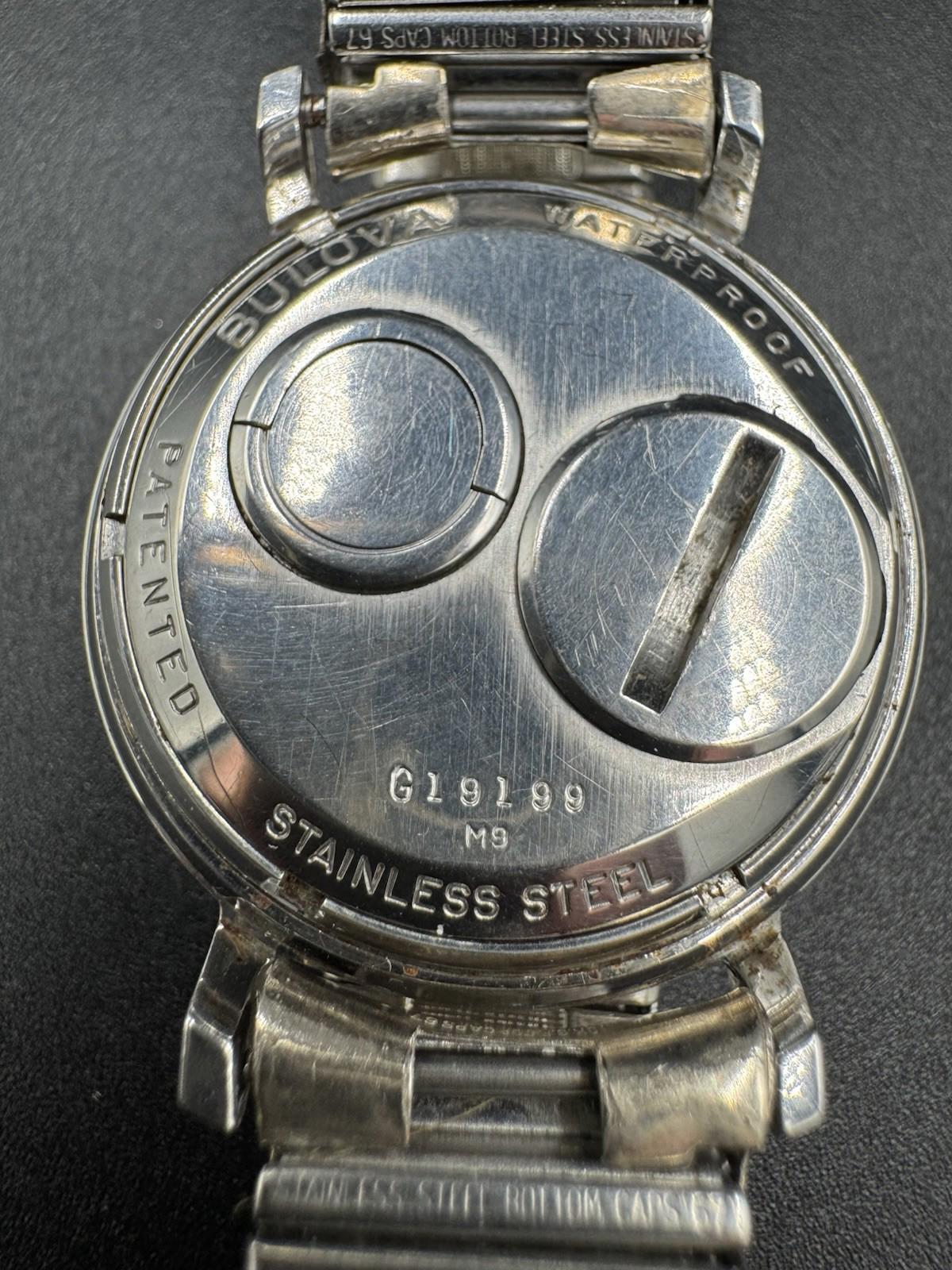 Bulova 1969 (M9) Accutron 214 (Ref. g19199) Stainless Steel Waterproof Watch Vtg