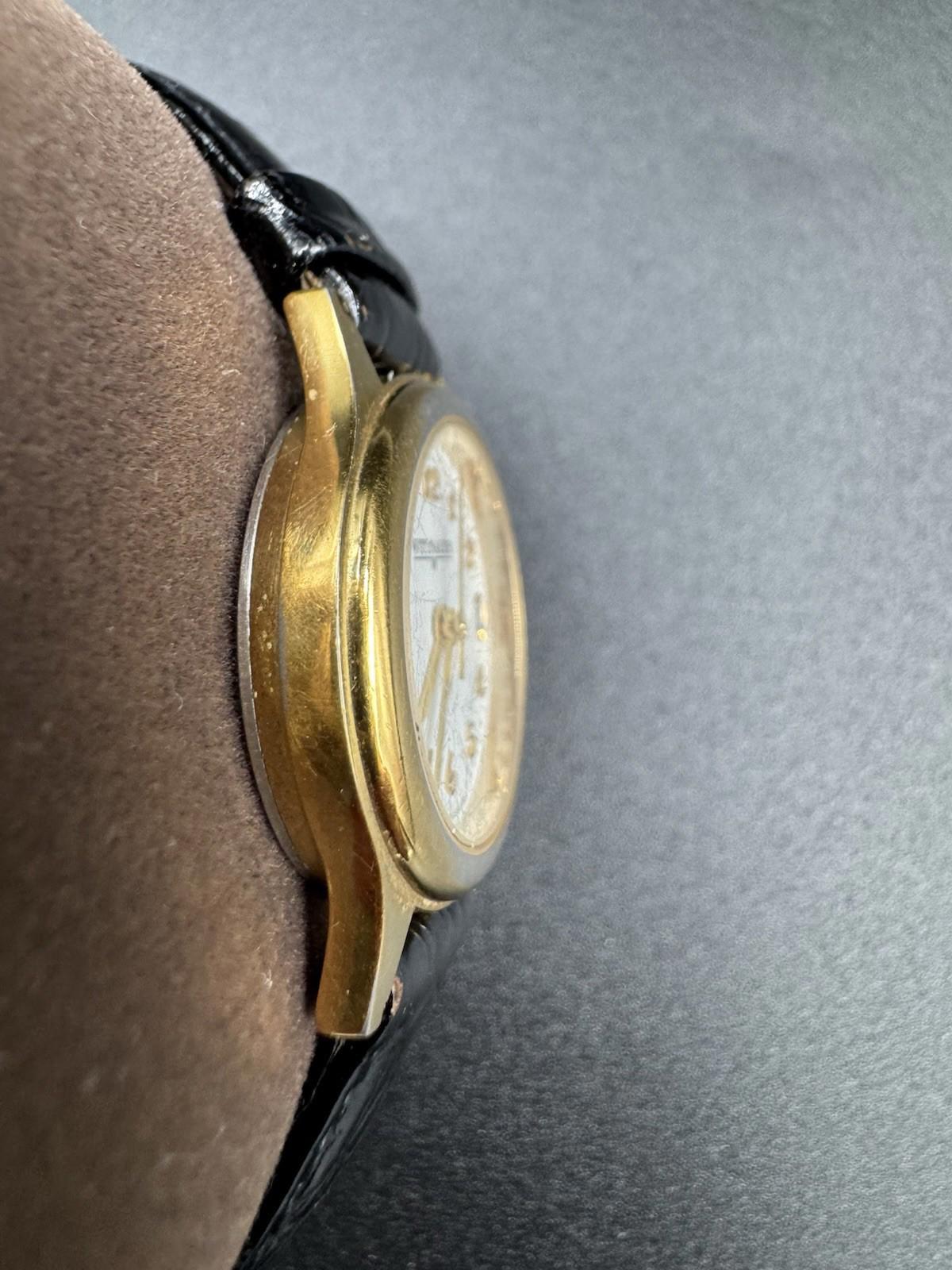 Vintage Wittnauer Women's Gold Tone Quartz Watch White Dial Date Swiss Made