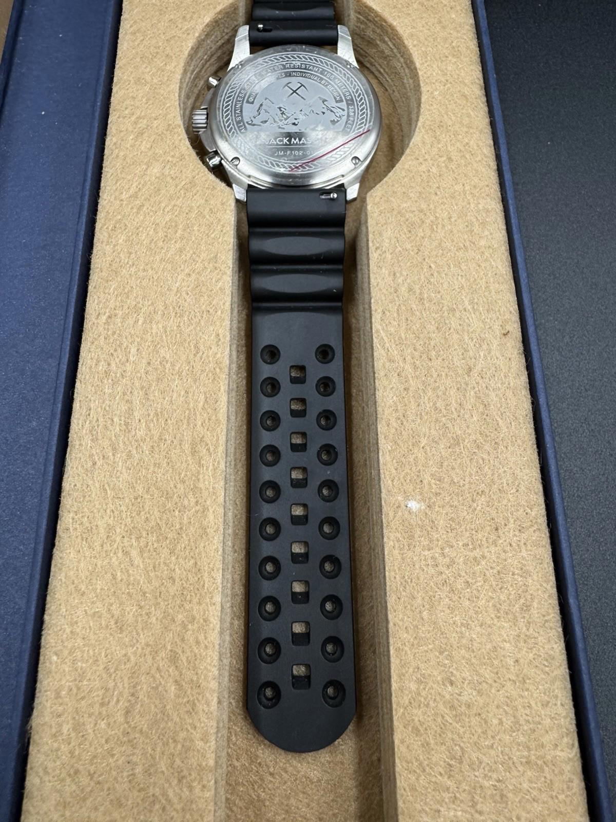 Jack Mason JM-F102 Chronograph Watch White Dial 38mm w/ Box Black Rubber Band OG