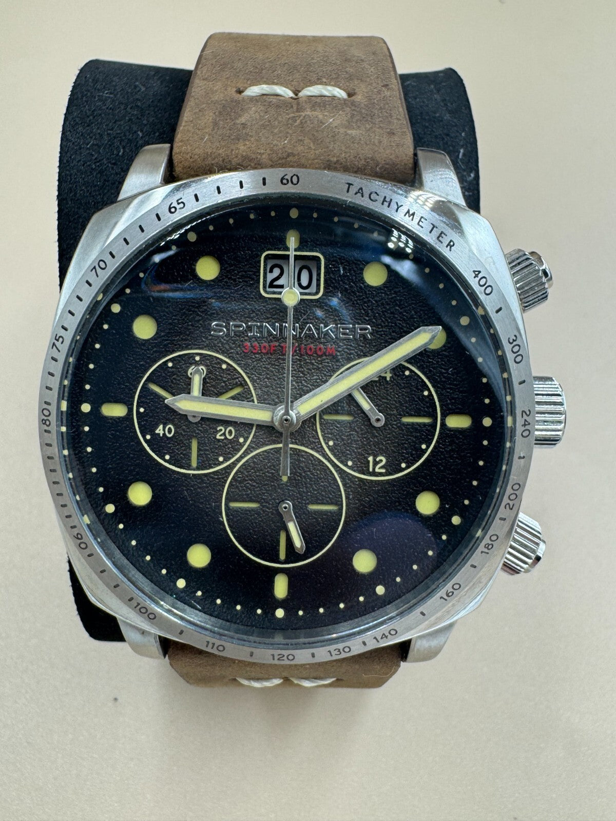 Spinnaker Hull SP-5068-02 Mens Chronograph 42mm Watch Brown Dial w Box and Paper