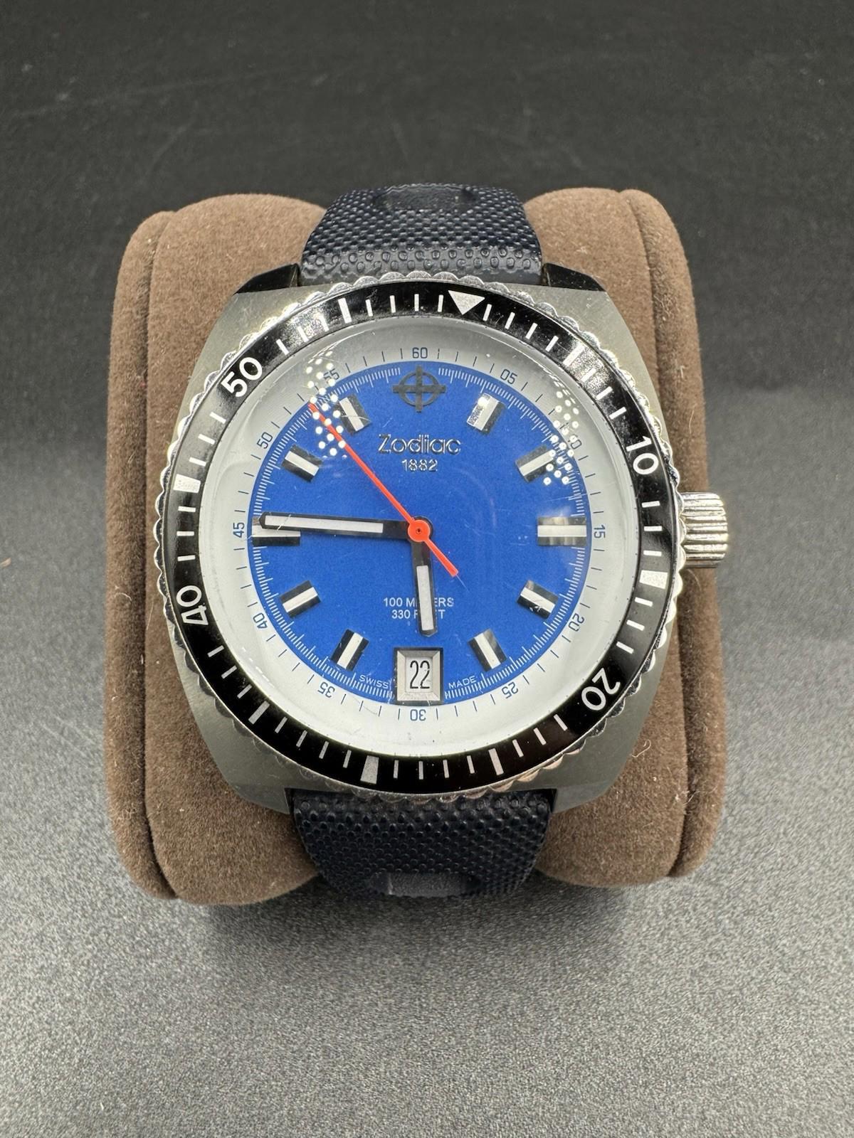 Rare ZODIAC " Sea Dragon " ZO2205 Quartz Swiss Men's Watch with Blue Dial Orange