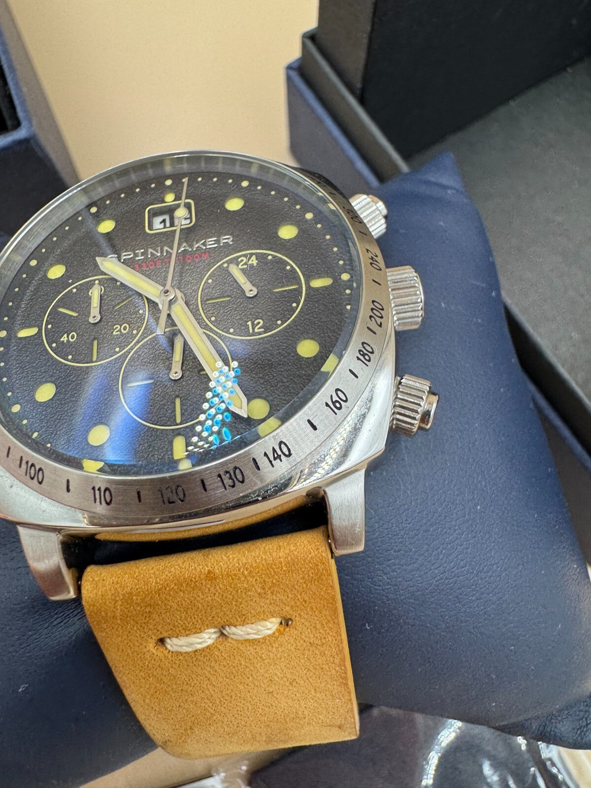 Spinnaker Hull Stainless Steel 42mm Japanese Quartz Wristwatch Beige Strap Steel