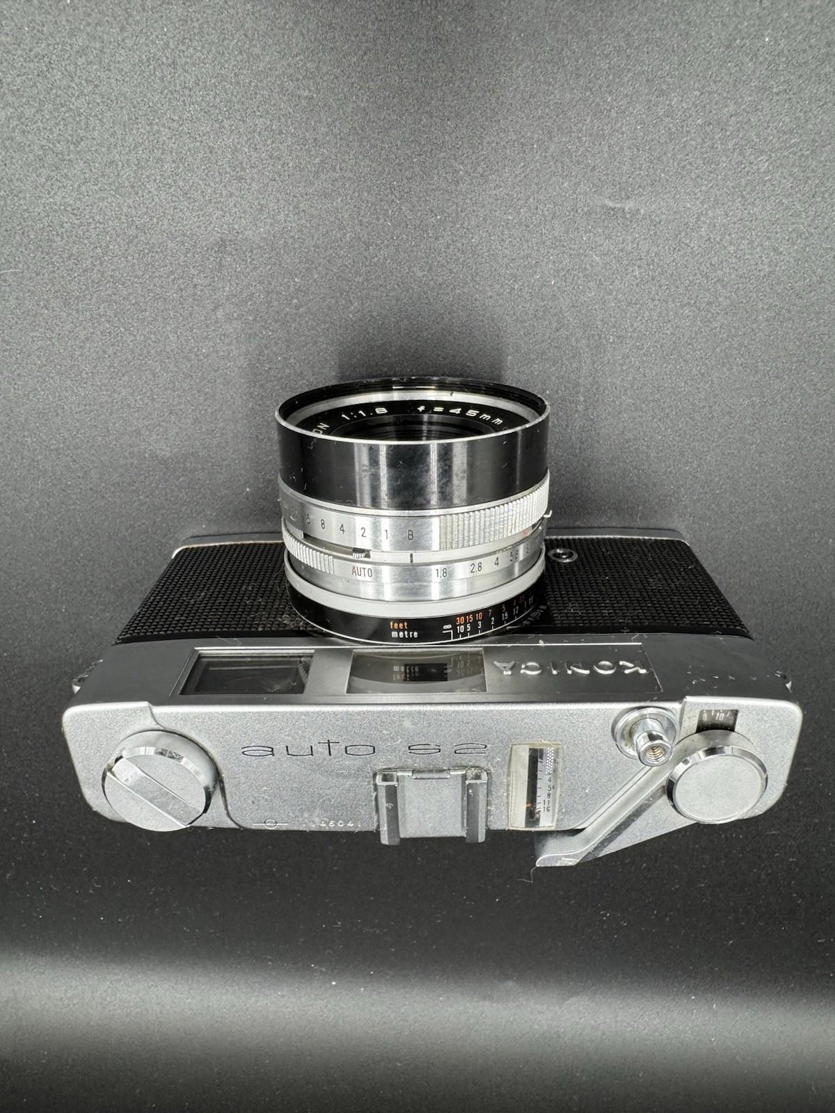 Konica Auto S2 35mm Camera with Hexanon 45mm  Lens & original cover - Untested G