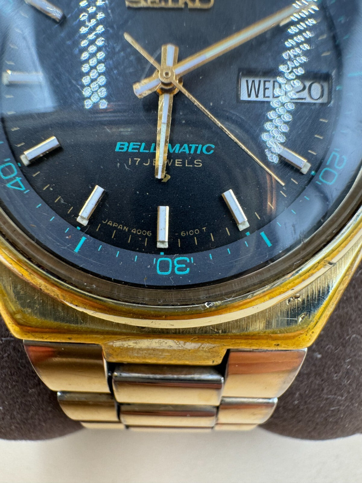 Seiko Men’s Bell Matic Vintage Mechanical Alarm Wristwatch 4006-6100 Black Blue