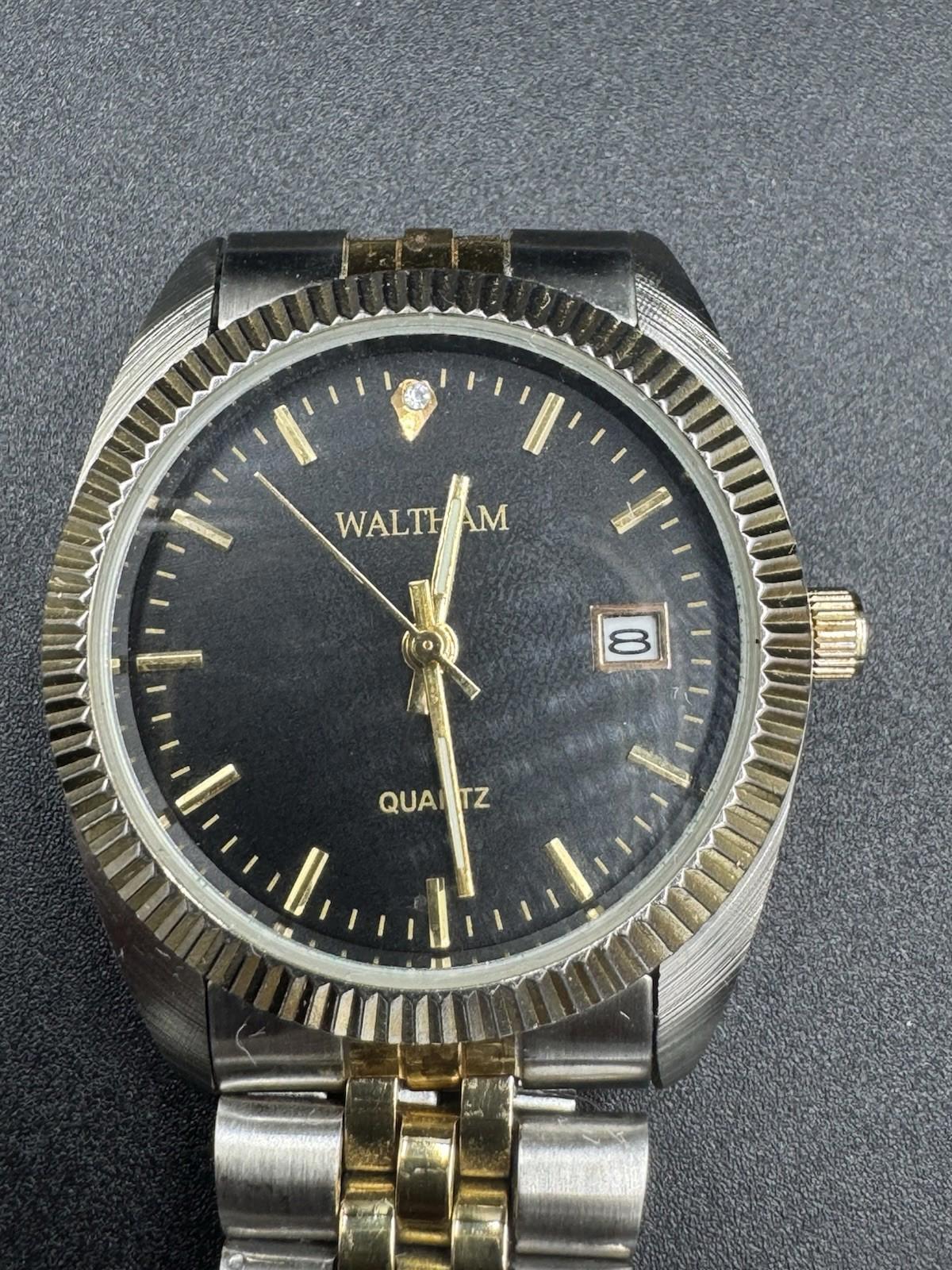 Vtg. Waltham Quartz 35mm Date Watch on Jubilee Bracelet Ref. WTH07 Running w Box