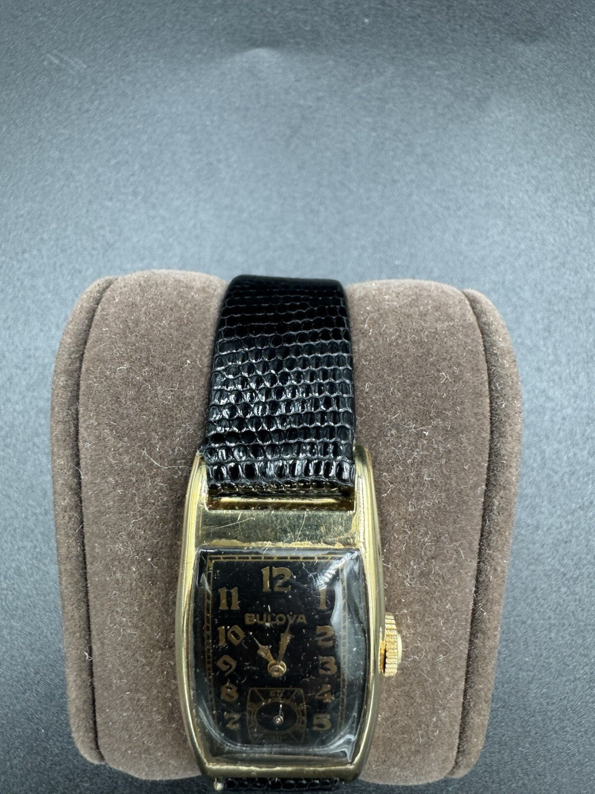 Vintage 1930s Bulova Tank Watch Black Dial Gold Numerals B-10K Rolled Gold Plate