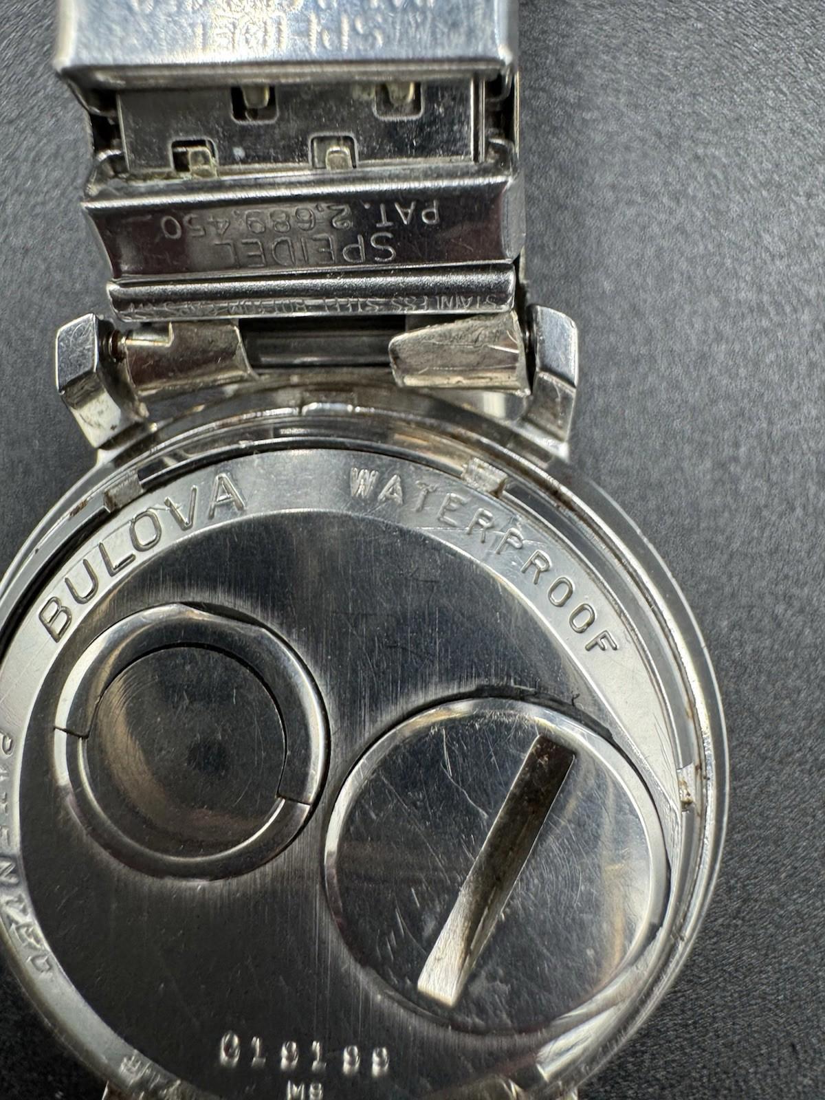 Bulova 1969 (M9) Accutron 214 (Ref. g19199) Stainless Steel Waterproof Watch Vtg
