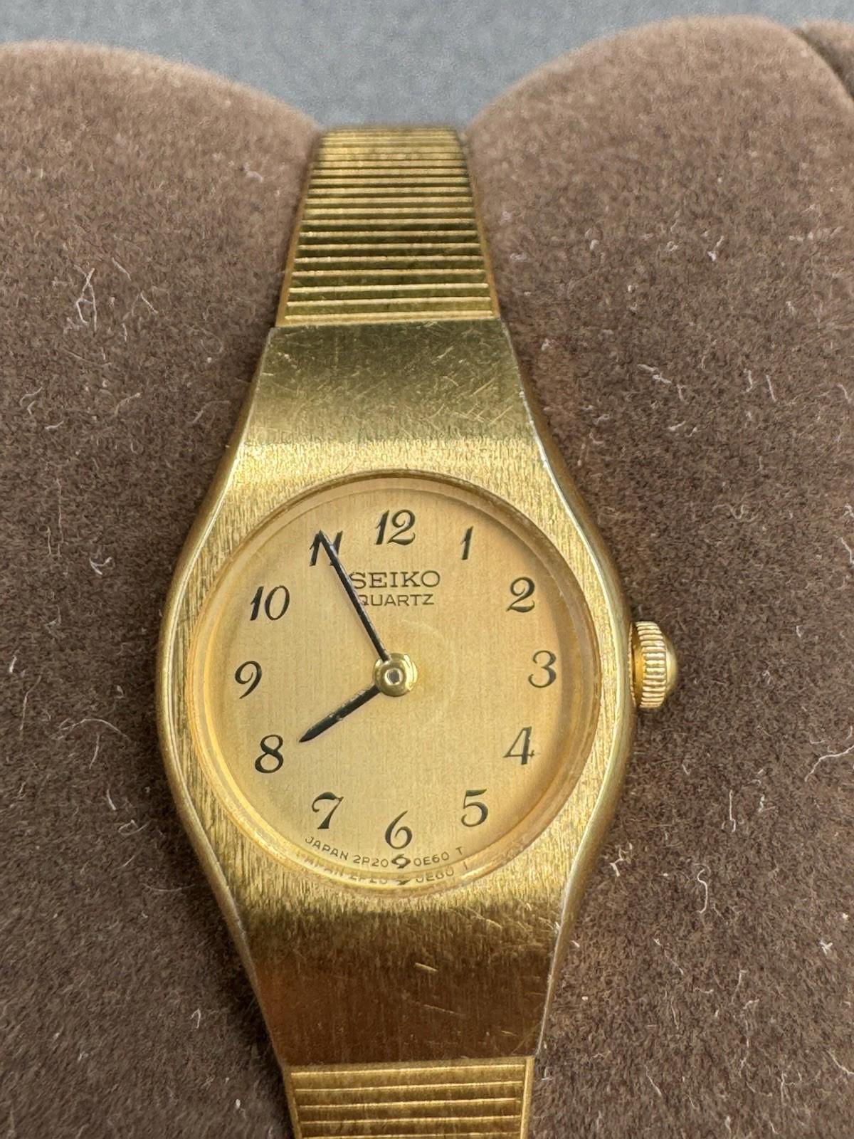 Seiko Quartz Dress Watch Women 2P20-0A89 Gold Dial & Band New Batttery Works VG+