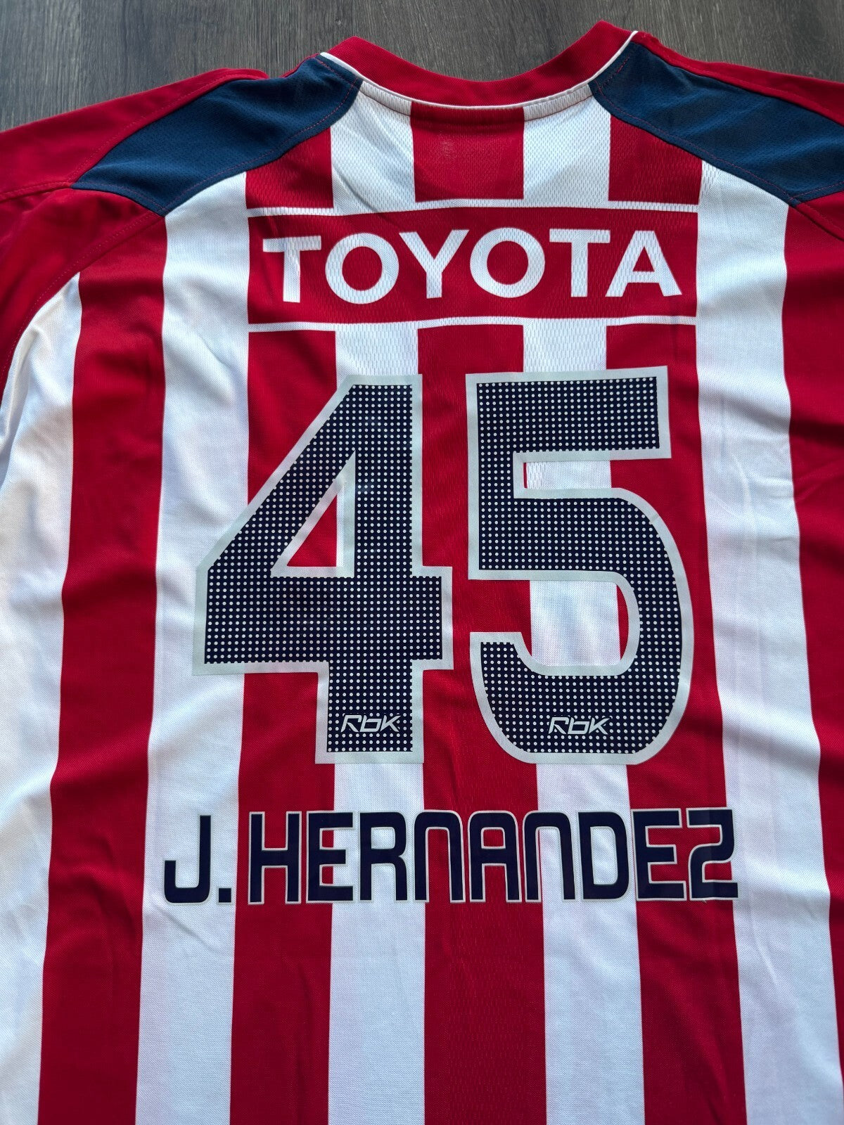 Chivas de Guadalajara 2006-07 Reebok Home Chicharito #45 Hernandez Jersey Large