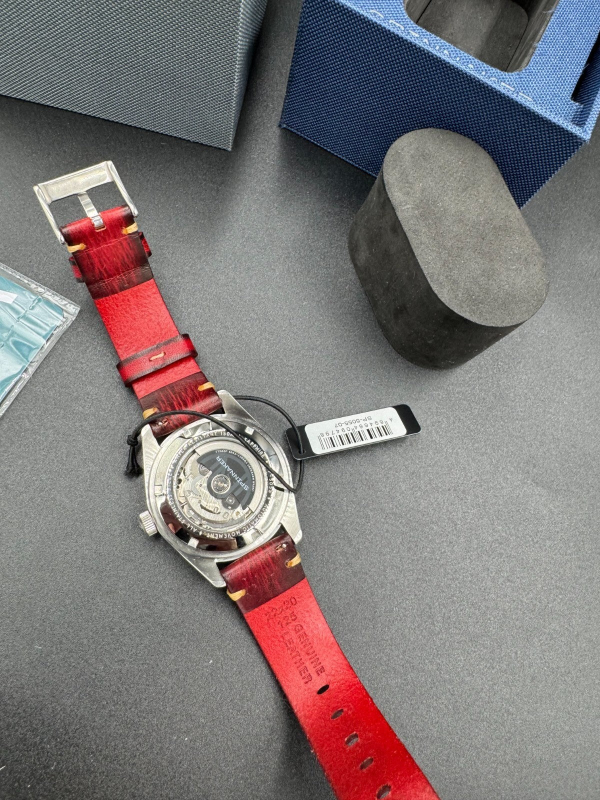 Spinnaker SP-5055-07 Automatic Diver 41mm Red Dial Sapphire 150m Red Leather NM+