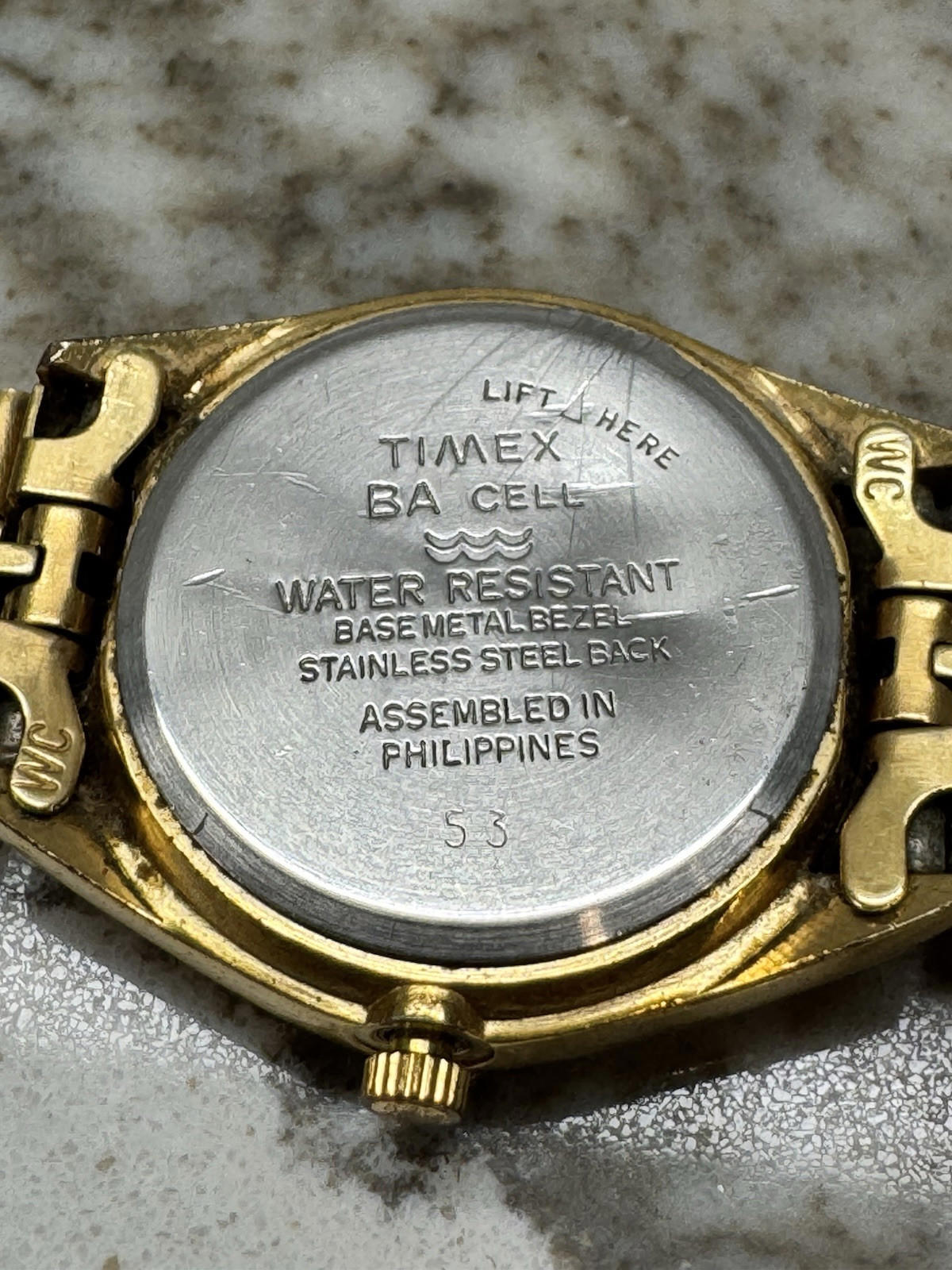 Vintage Timex 377 BA Two Tone Quartz Ladies needs battery