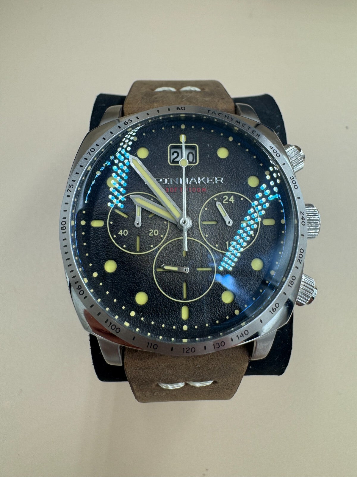 Spinnaker Hull SP-5068-02 Mens Chronograph 42mm Watch Brown Dial w Box and Paper