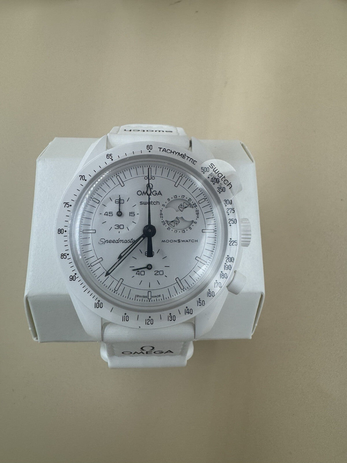 OMEGA x Swatch WHITE Snoopy MoonSwatch Mission to Moonphase Full Moon Brand New