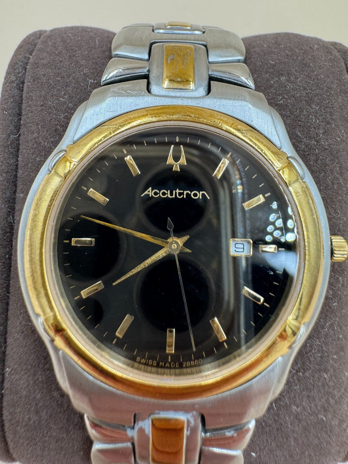 Bulova Accutron Barcelona 28B60 Mens Swiss Quartz Gold Plated Watch Black Dial