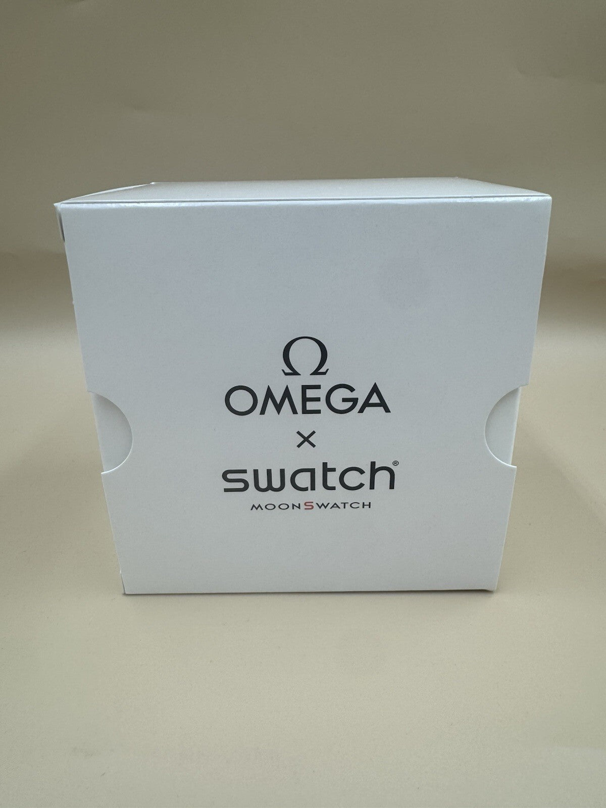 OMEGA x Swatch WHITE Snoopy MoonSwatch Mission to Moonphase Full Moon Brand New