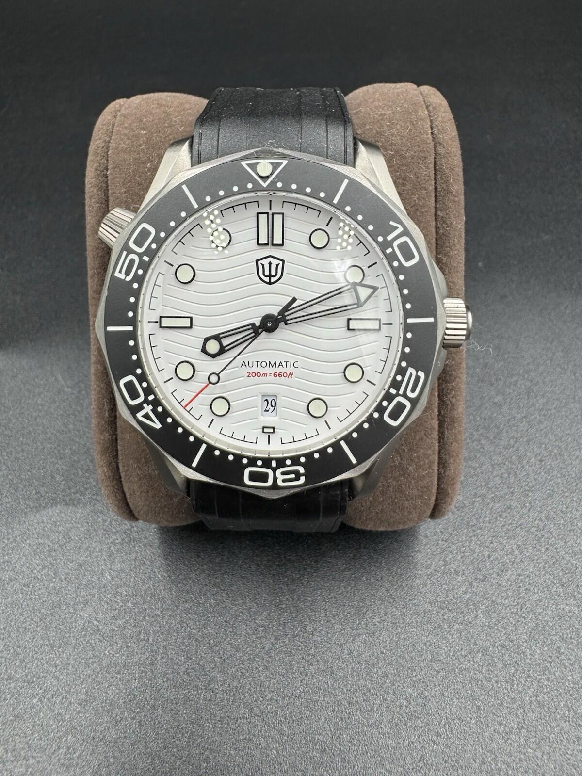 Watchdives WD007 39mm Titanium Dive Watch Men Auto White Date Sapphire Crystal M