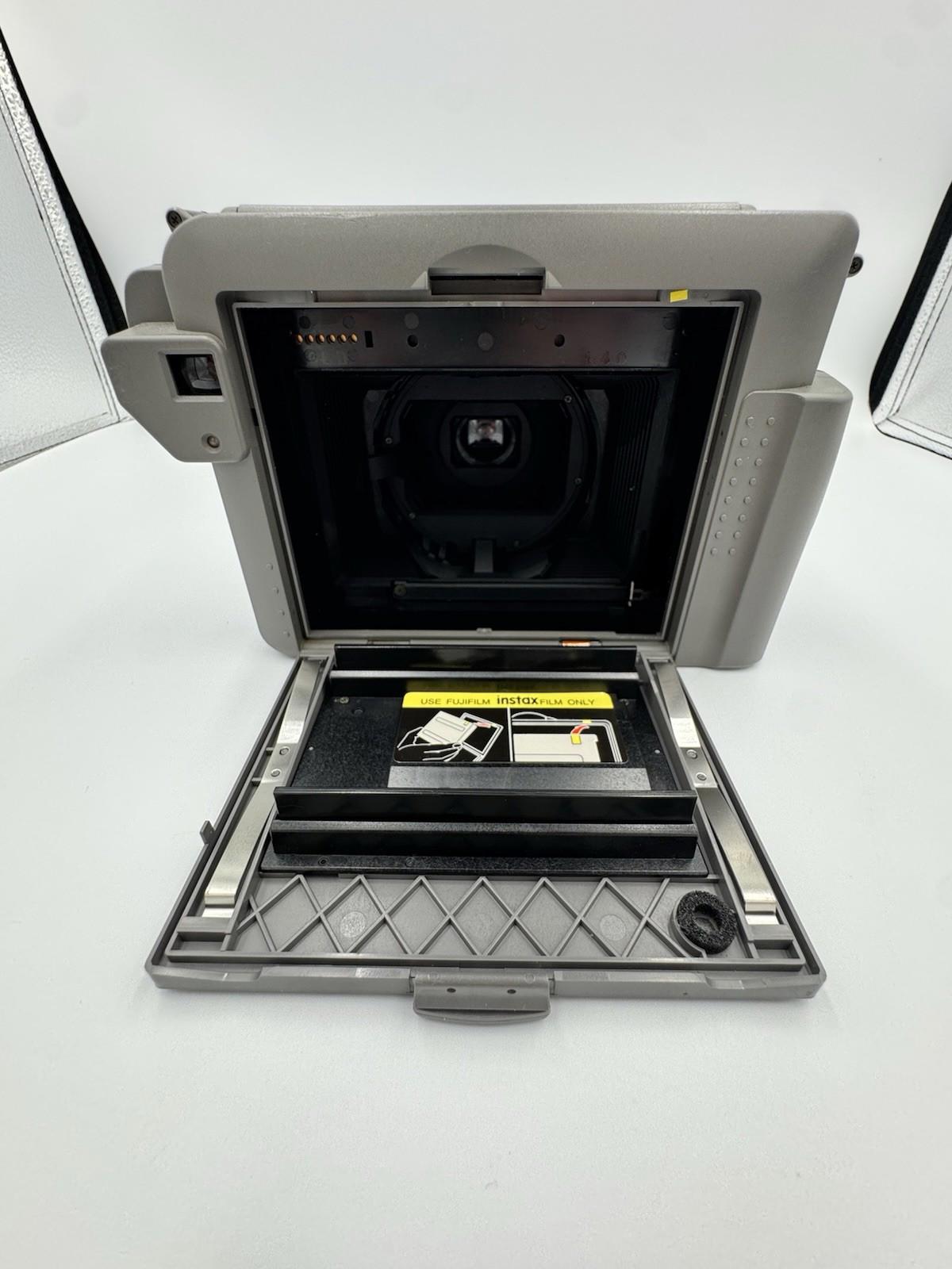 Fujifilm Fuji Instax 500AF Mediam Instant Film Camera From JAPAN Auto Focus VG+