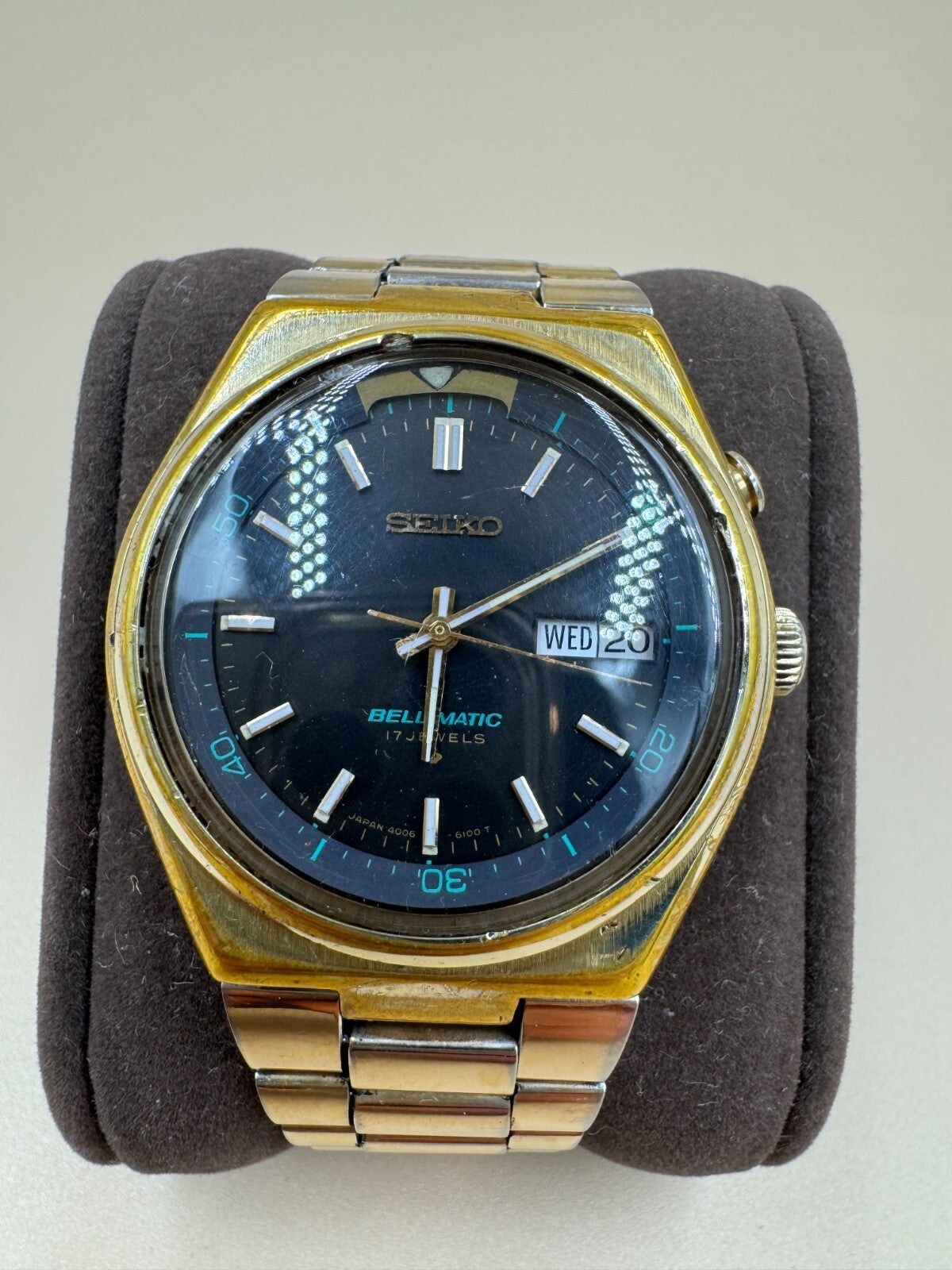Seiko Men’s Bell Matic Vintage Mechanical Alarm Wristwatch 4006-6100 Black Blue