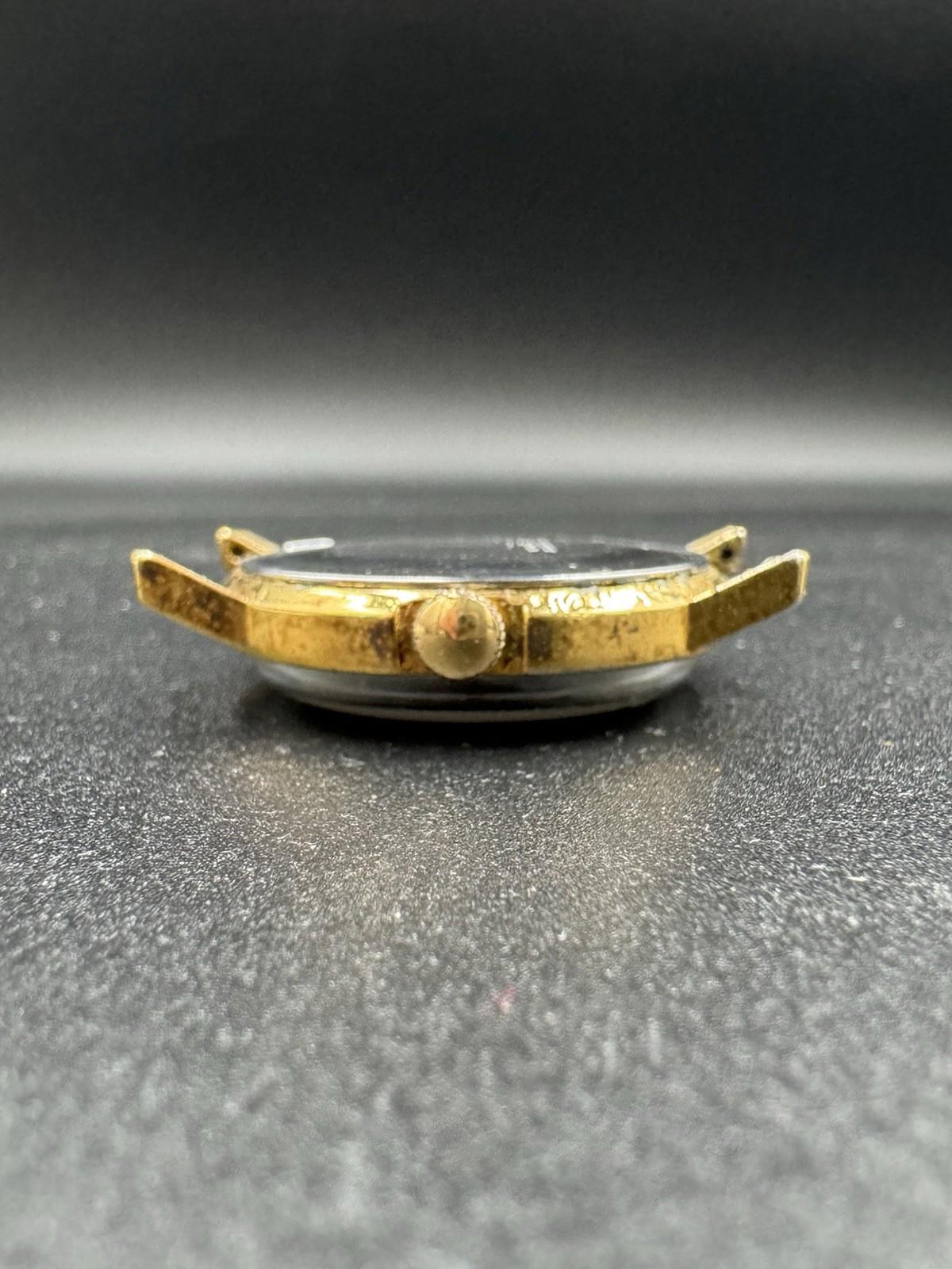 Vintage Timex Wind-up Watch Taiwan 25429 Men's - Works Very Well Missing Band G+