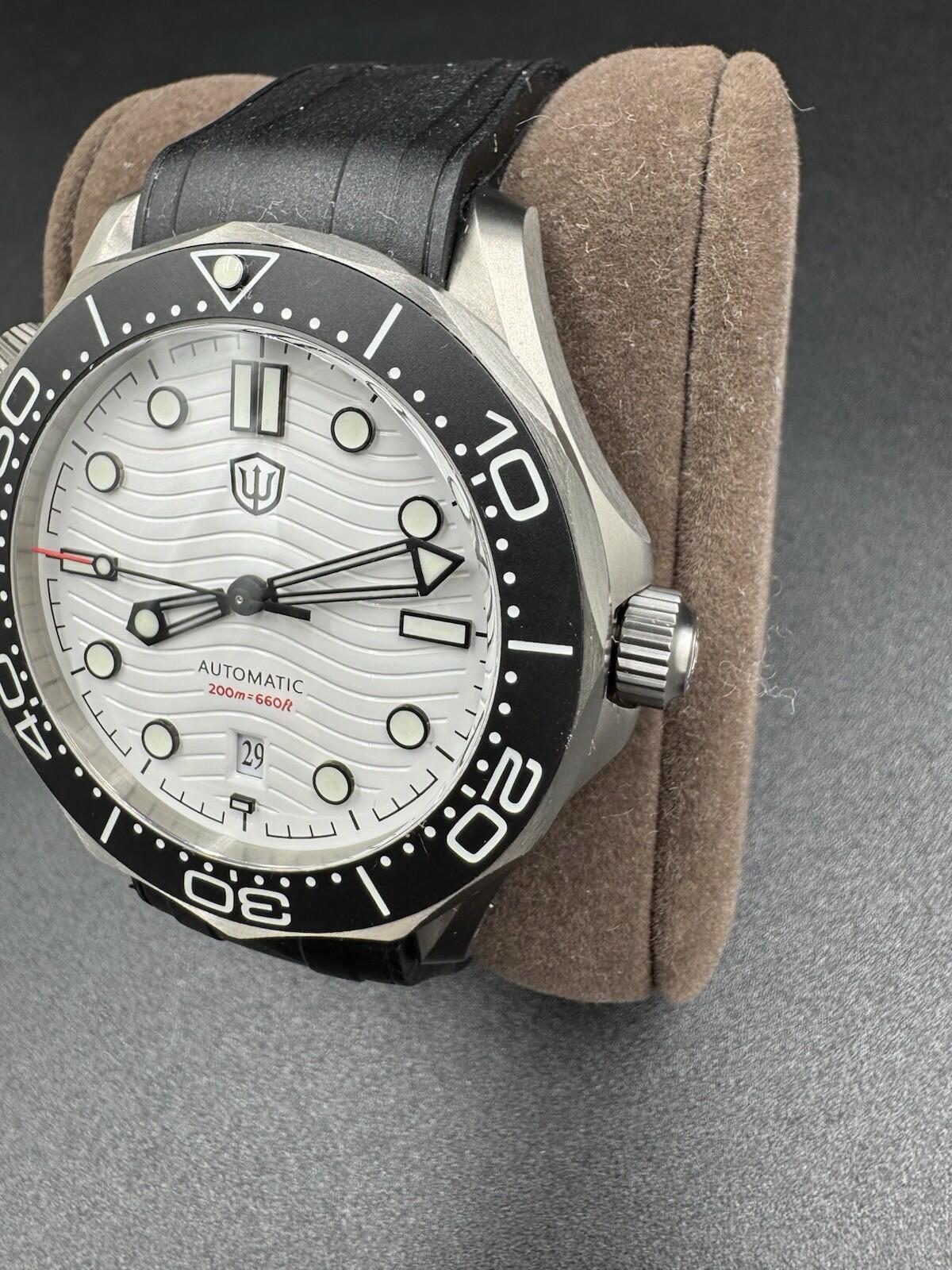 Watchdives WD007 39mm Titanium Dive Watch Men Auto White Date Sapphire Crystal M