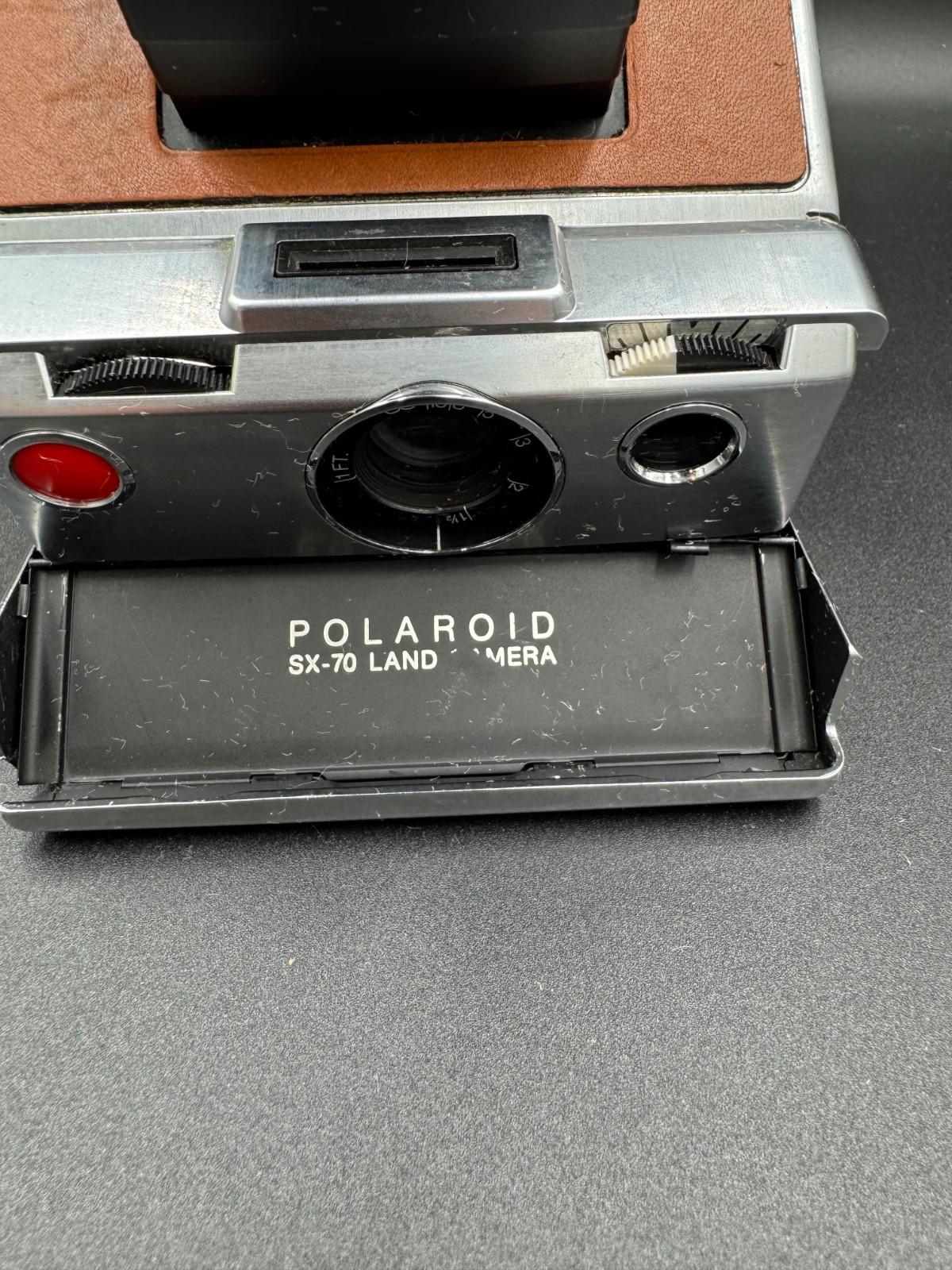 Polaroid SX-70 Instant Land Camera Silver and Tan Brown w/ Leather Case Untested
