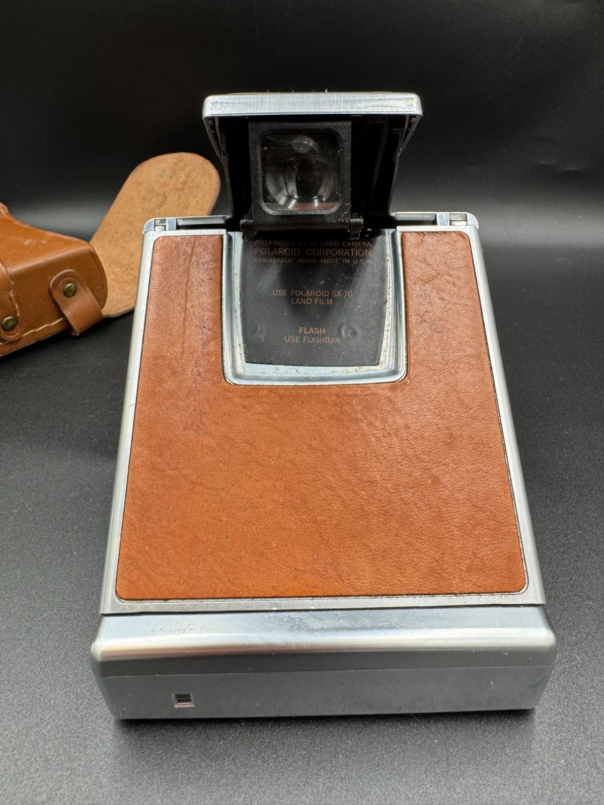 Polaroid SX-70 Instant Land Camera Silver and Tan Brown w/ Leather Case Untested