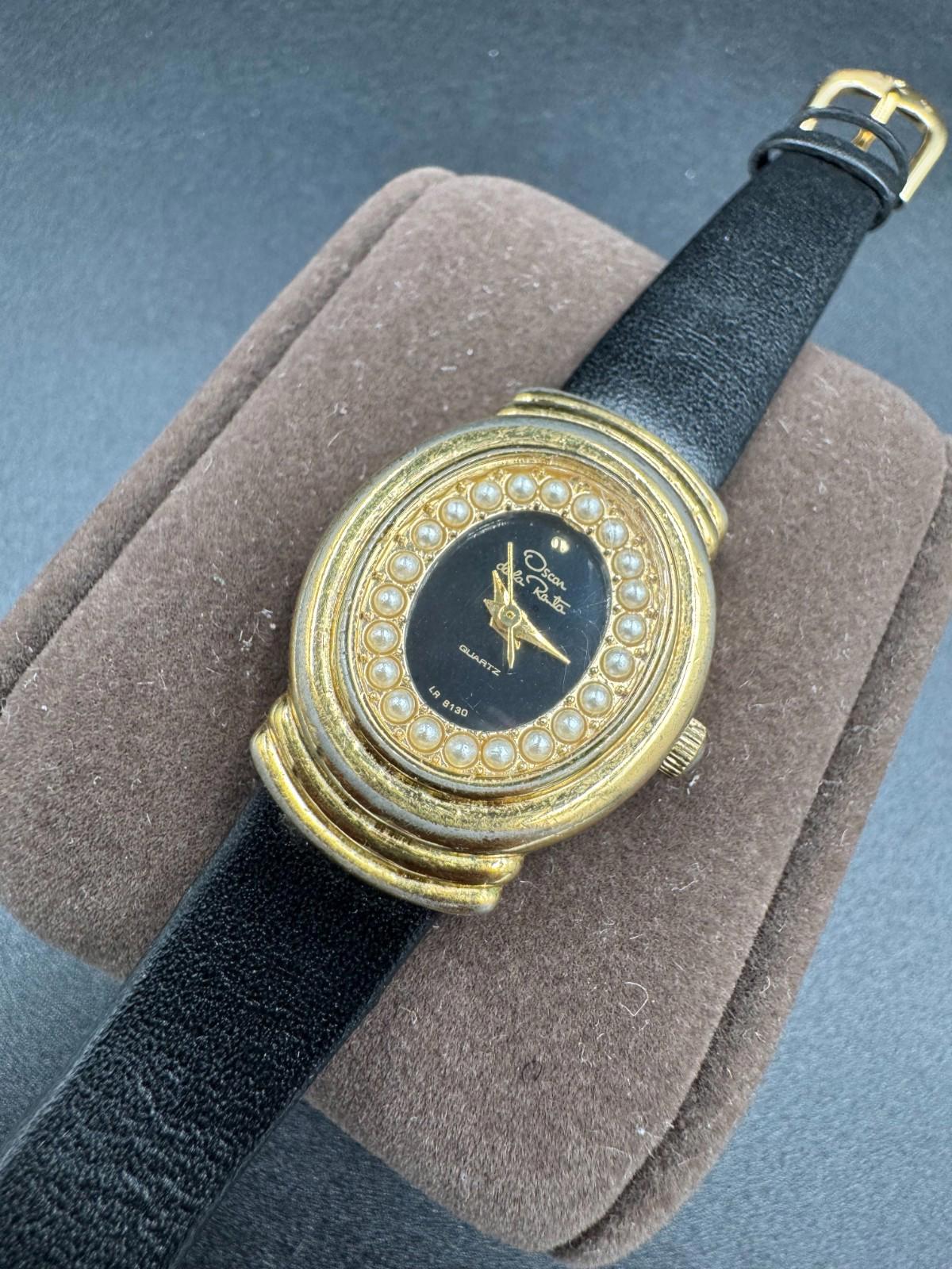 Vintage Oscar De La Renta Pearl Bezel Quartz Ladies Watch Gold Tone LR 8130 Runn